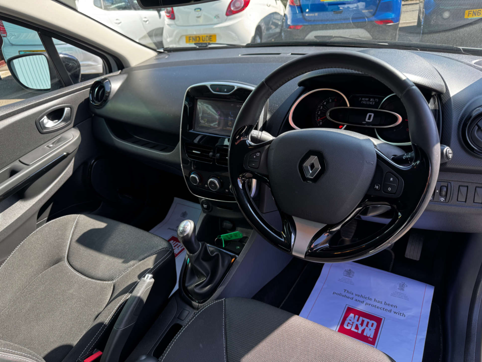 RENAULT CLIO 1.1 Clio Dynamique Nav 16v 5dr #10