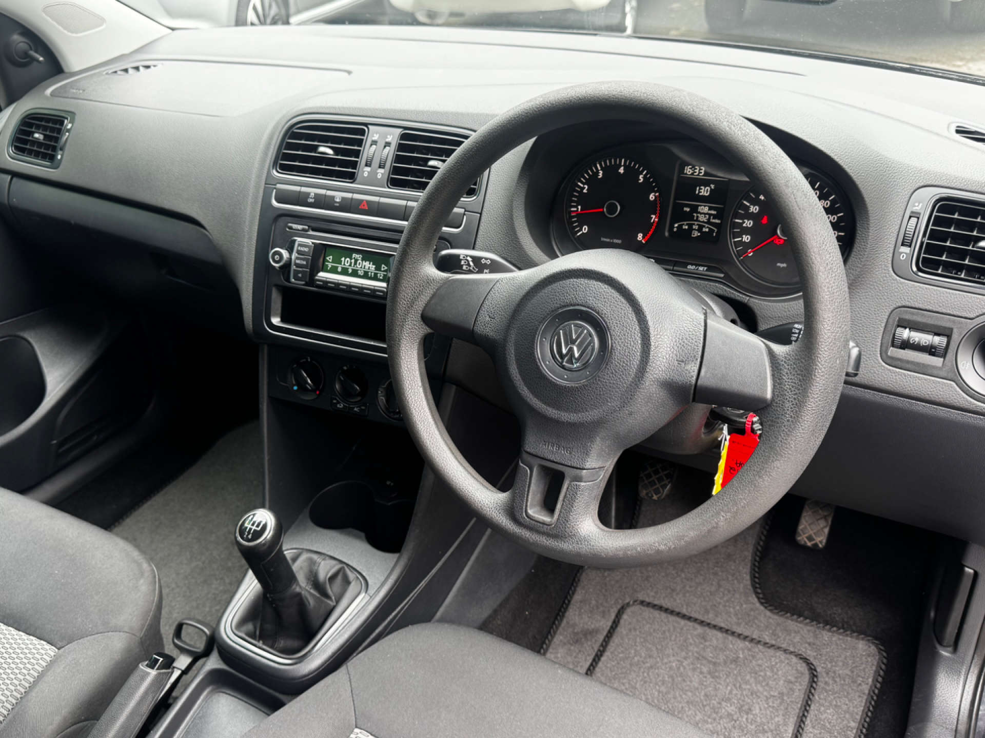 VOLKSWAGEN POLO 1.2 Polo S 60 5dr #9