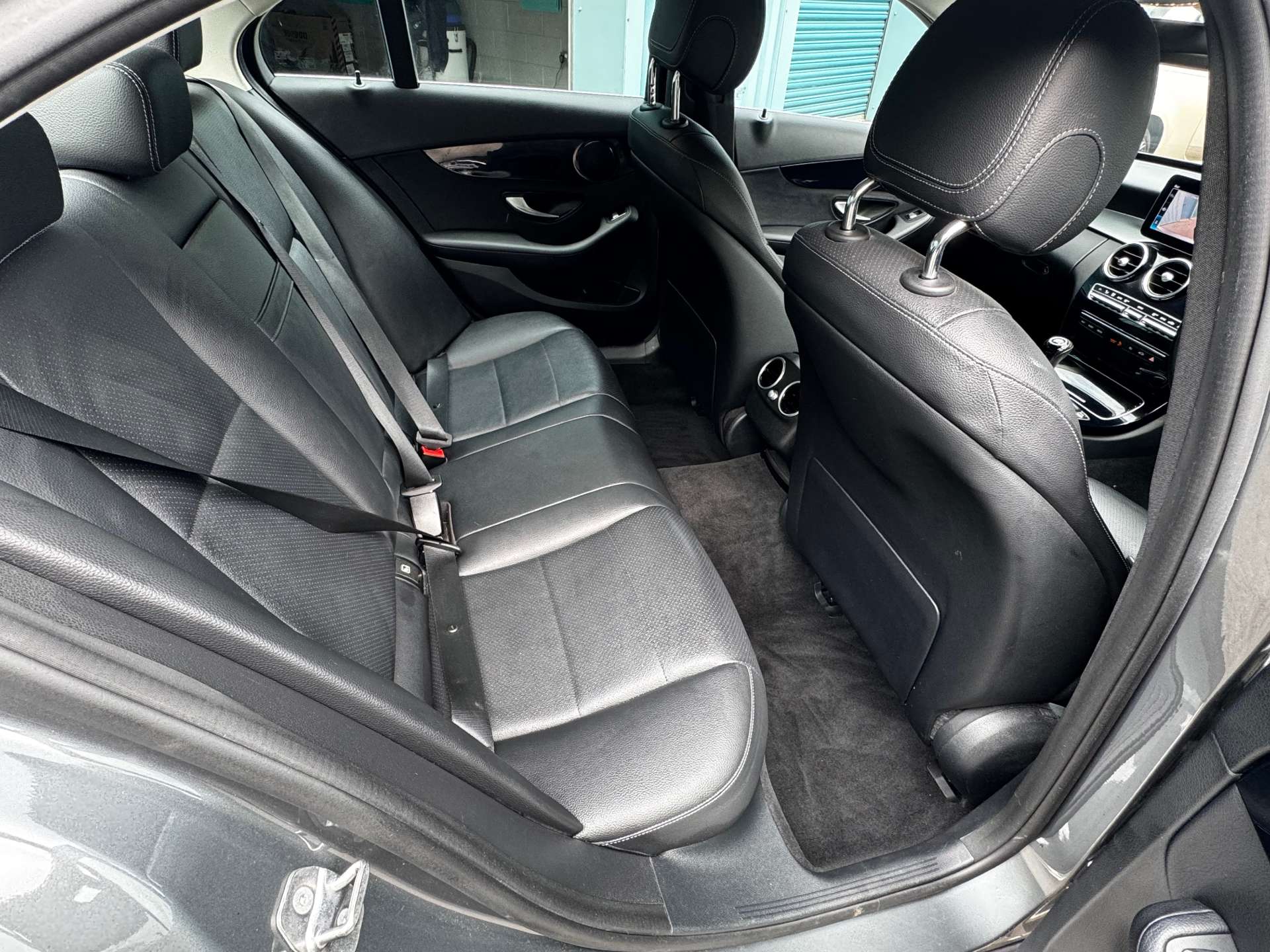 MERCEDES-BENZ C-CLASS 1.6 C 200 SE D 4dr #19