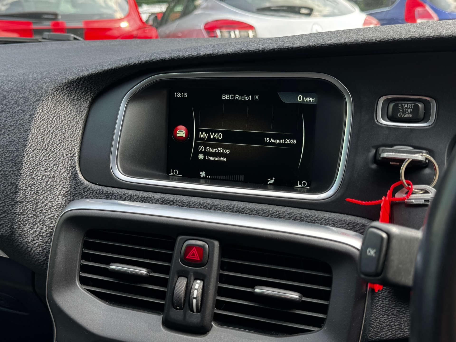 VOLVO V40 2.0 V40 Cross Country Nav+ D2 5dr #11
