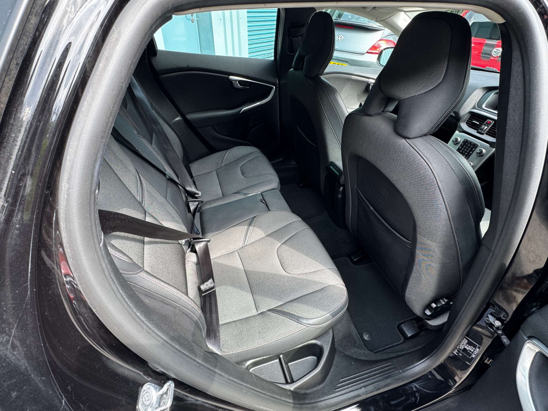 VOLVO V40 2.0 V40 Cross Country Nav+ D2 5dr #17