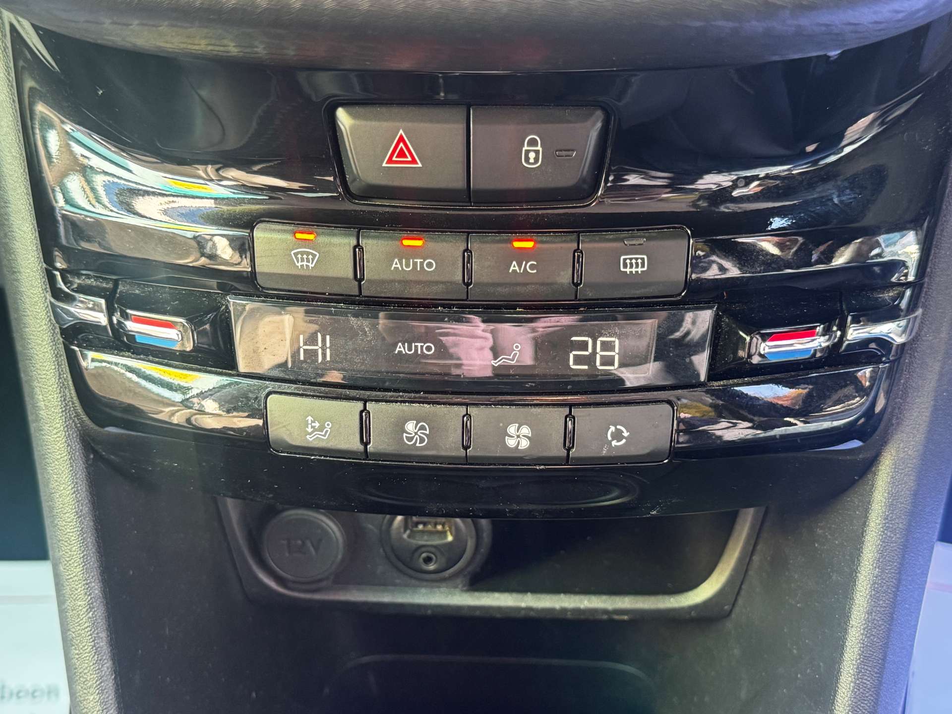 PEUGEOT 2008 1.2 2008 Allure 5dr #14