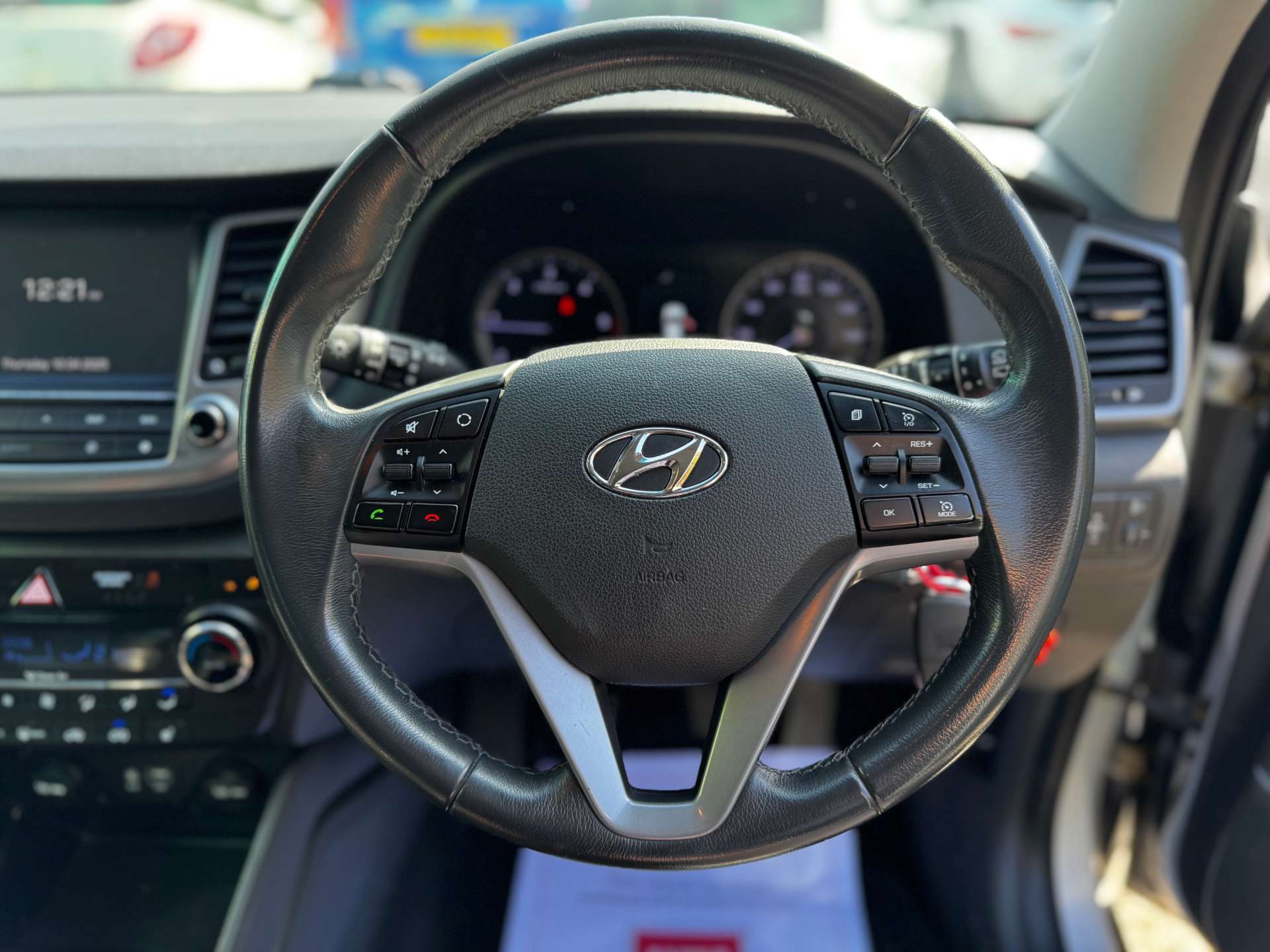 HYUNDAI TUCSON 2.0 Tucson Premium Blue Drive 2WD CRDi 5dr #9