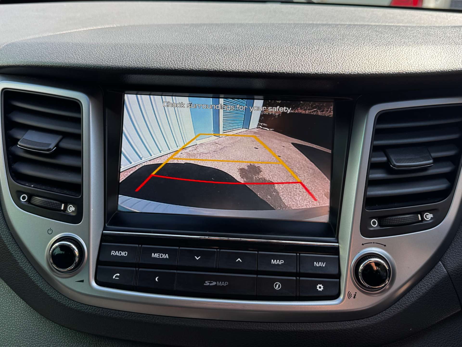 HYUNDAI TUCSON 2.0 Tucson Premium Blue Drive 2WD CRDi 5dr #10