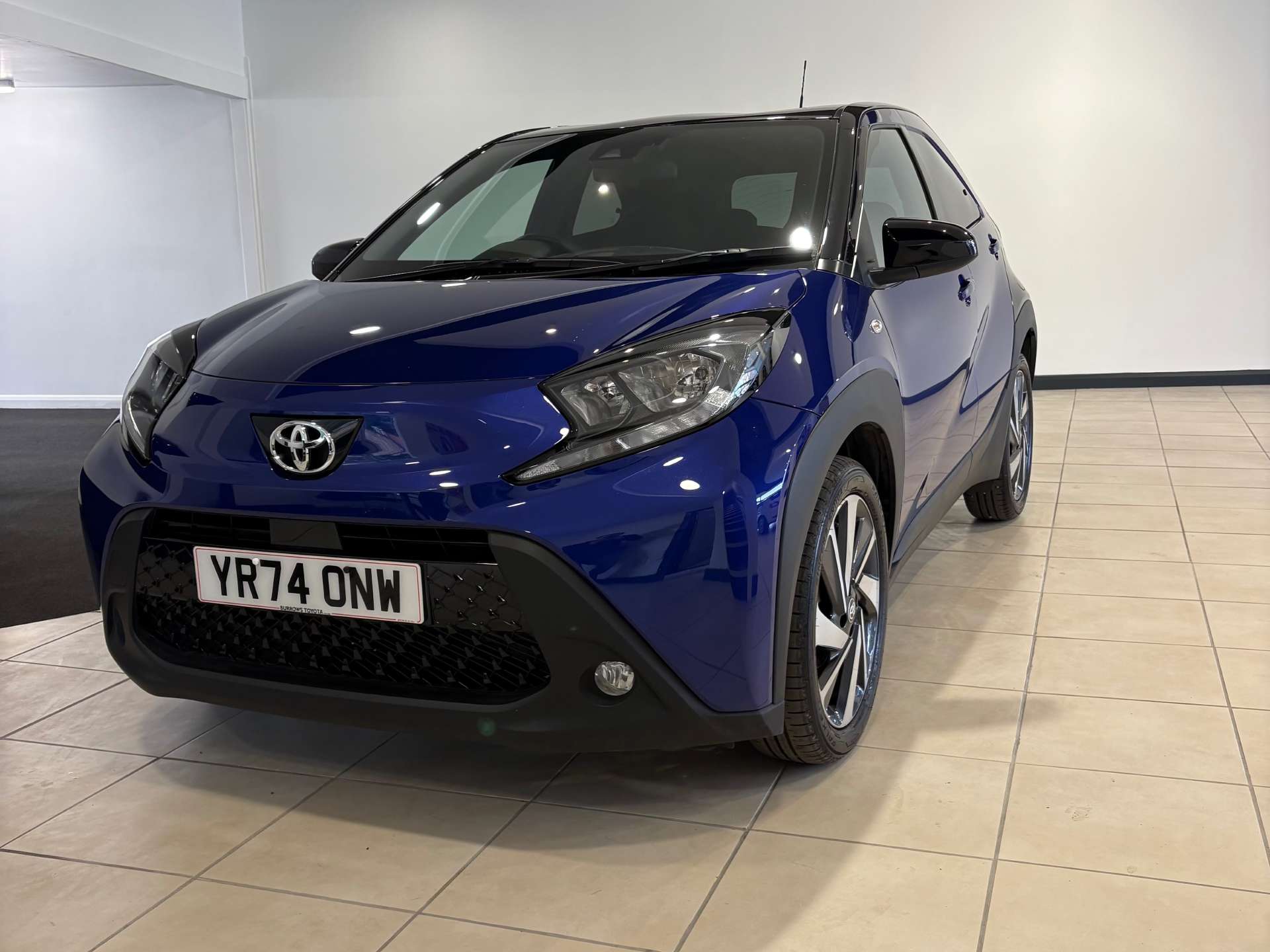 TOYOTA AYGO X 2024