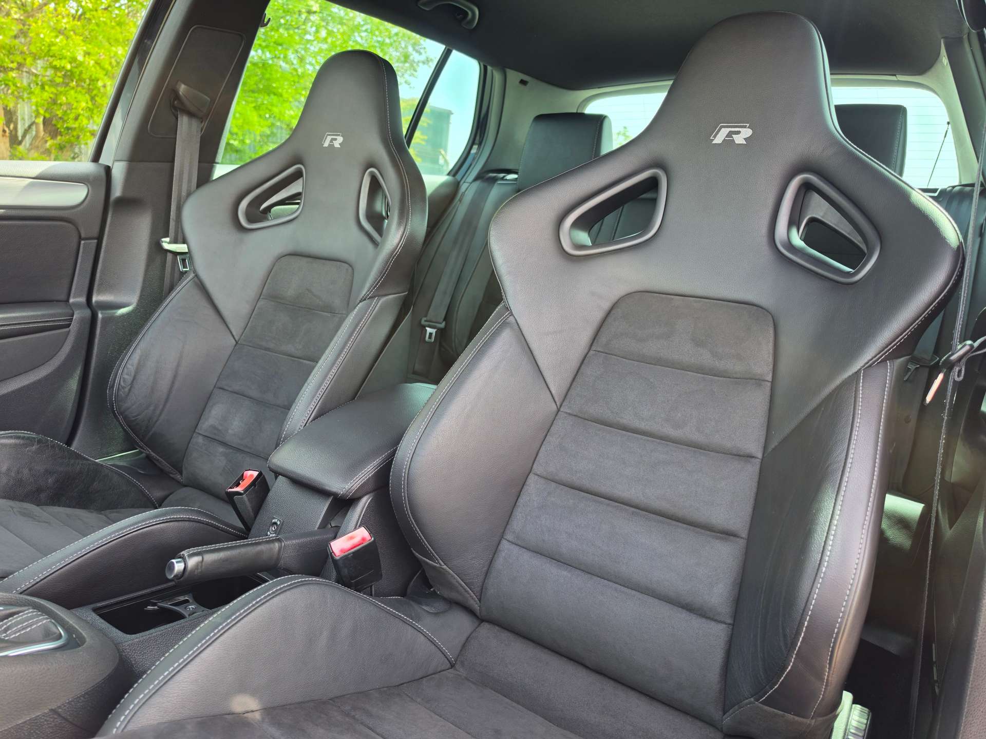 VOLKSWAGEN GOLF TSI R (Leather) DSG 4Motion Euro 5 5dr #2