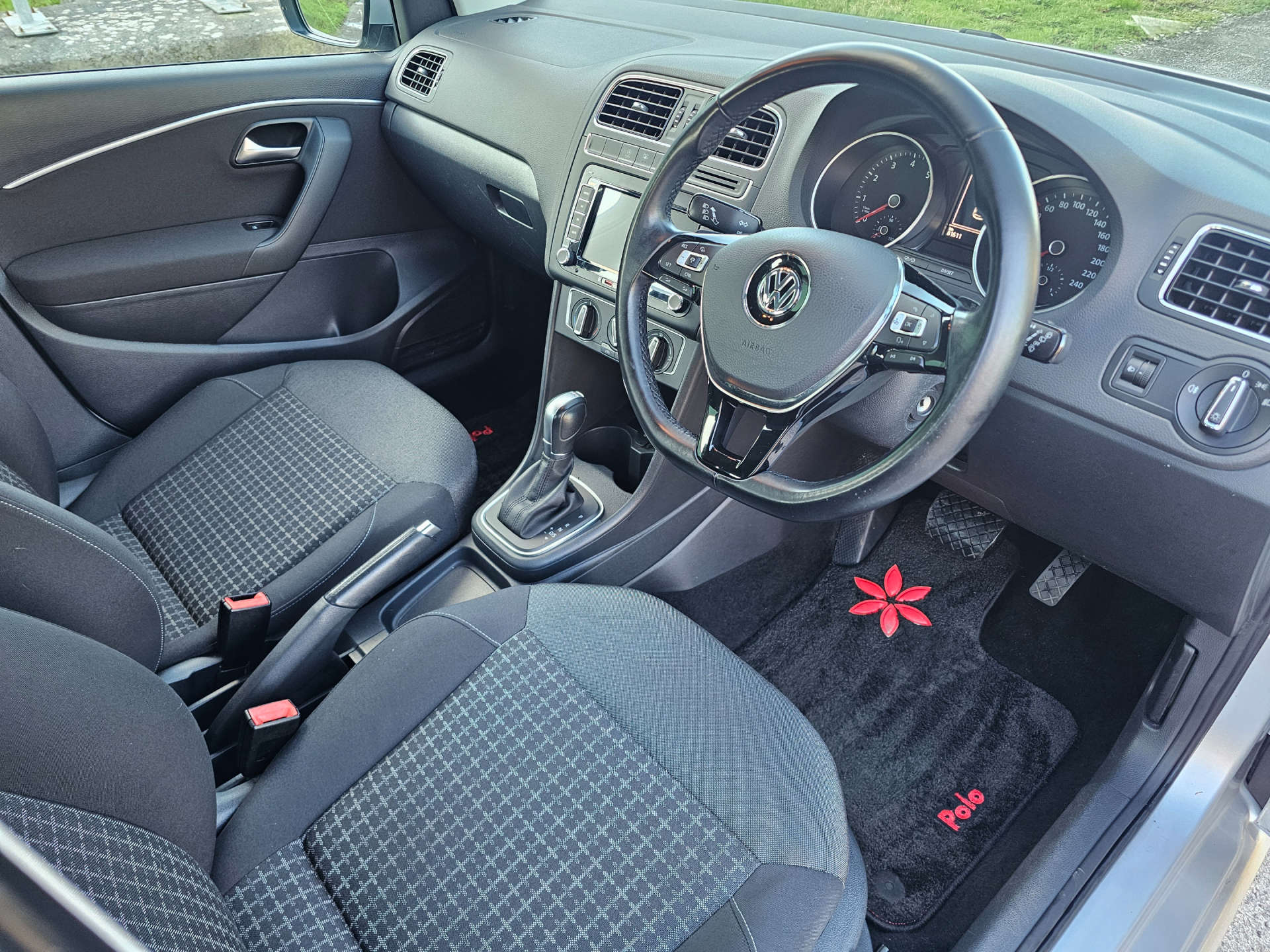 VOLKSWAGEN POLO 1.2 TSI BlueMotion Tech SE DSG Euro 6 (s/s) 5dr #8