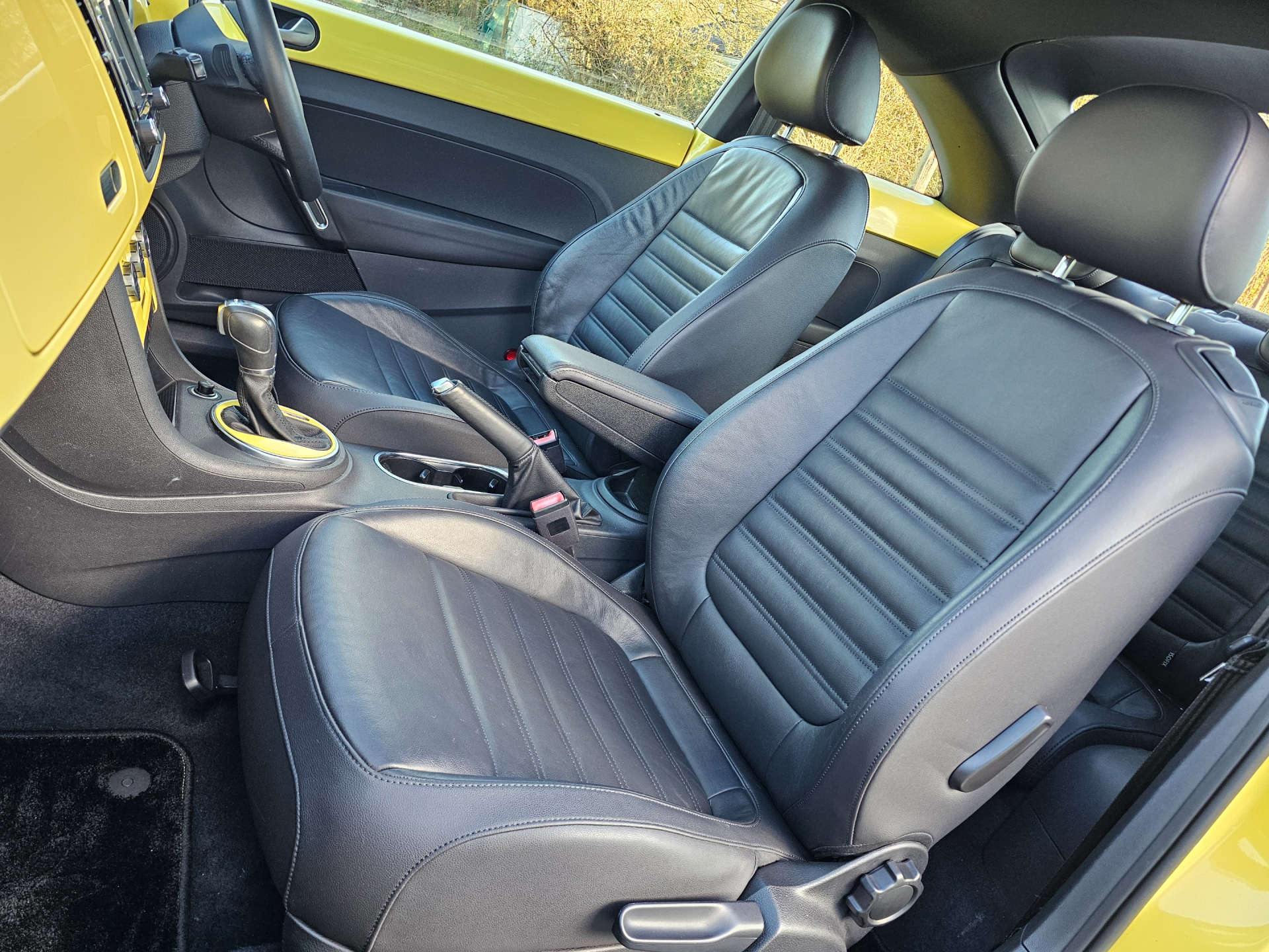 VOLKSWAGEN BEETLE 1.2 TSI Design DSG Euro 5 3dr #11