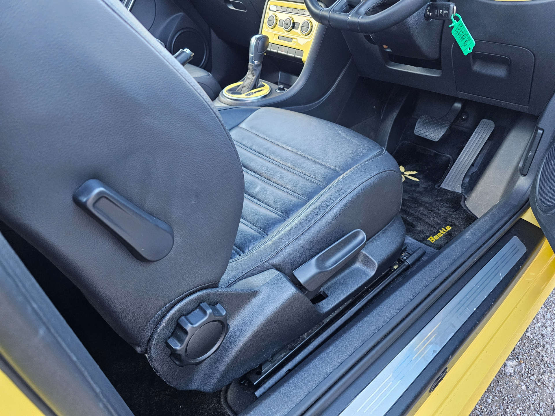 VOLKSWAGEN BEETLE 1.2 TSI Design DSG Euro 5 3dr #21