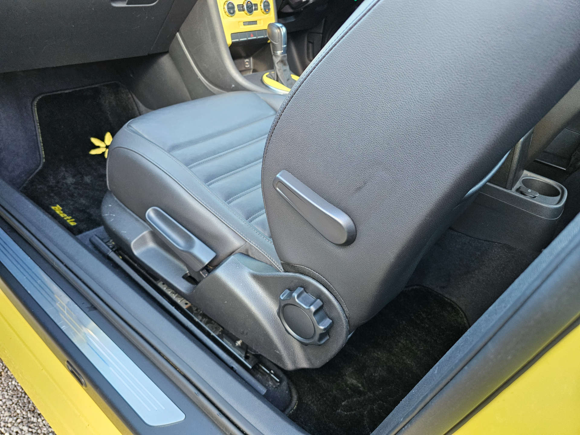 VOLKSWAGEN BEETLE 1.2 TSI Design DSG Euro 5 3dr #22