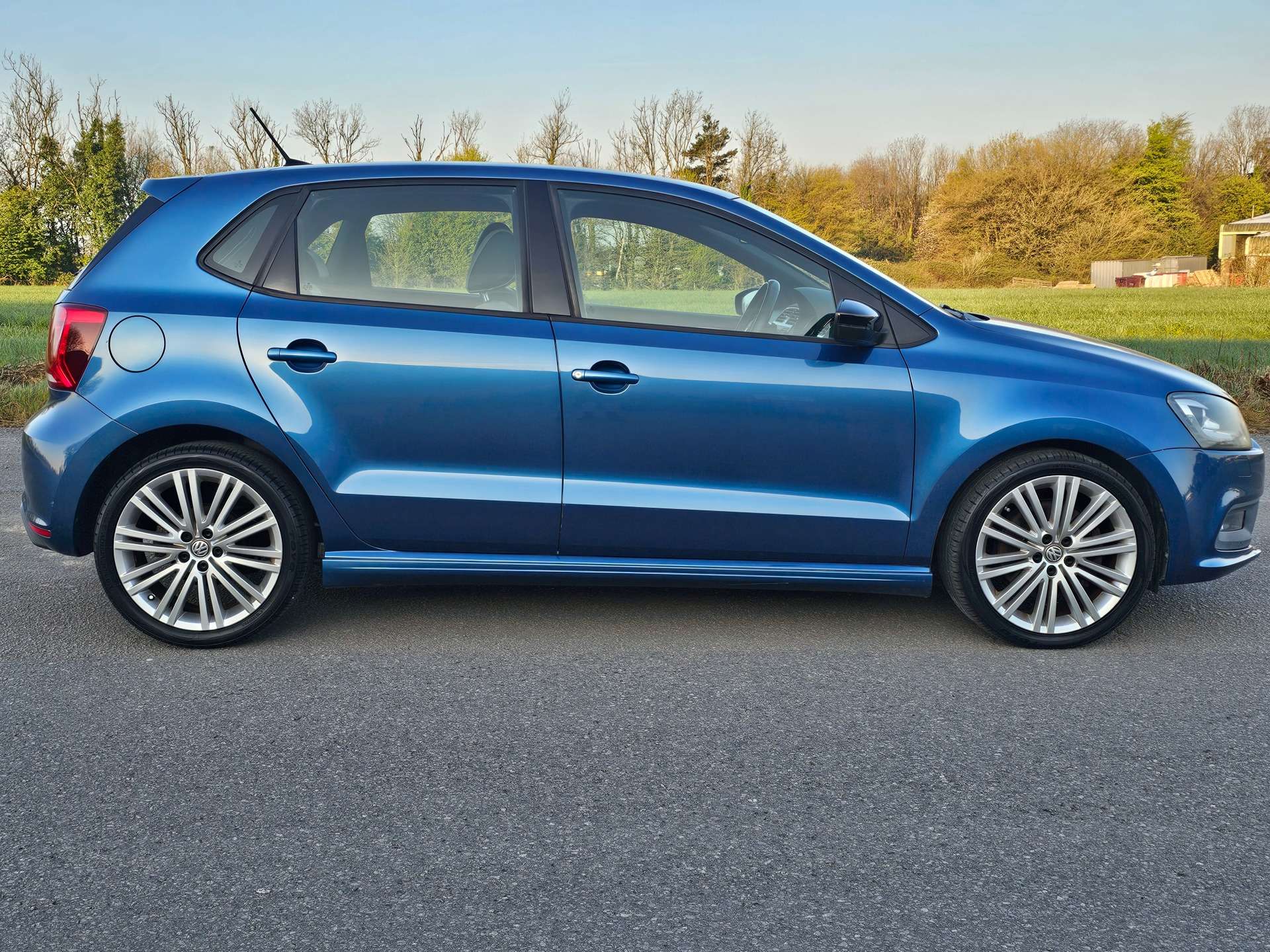 VOLKSWAGEN POLO BLUE GT #3