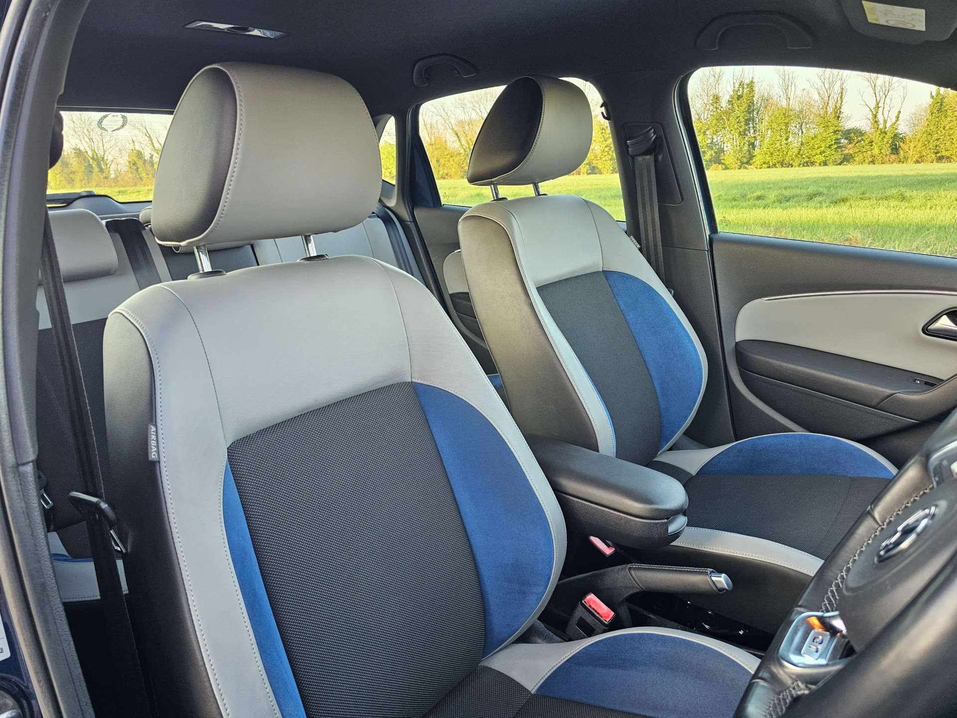 VOLKSWAGEN POLO BLUE GT #8