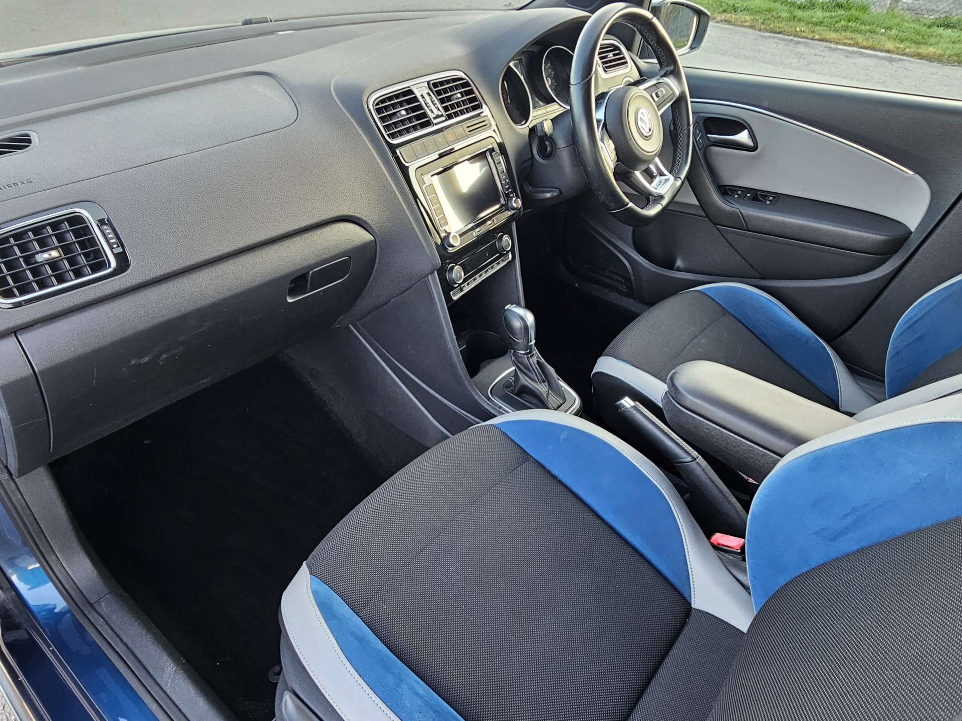 VOLKSWAGEN POLO BLUE GT #11