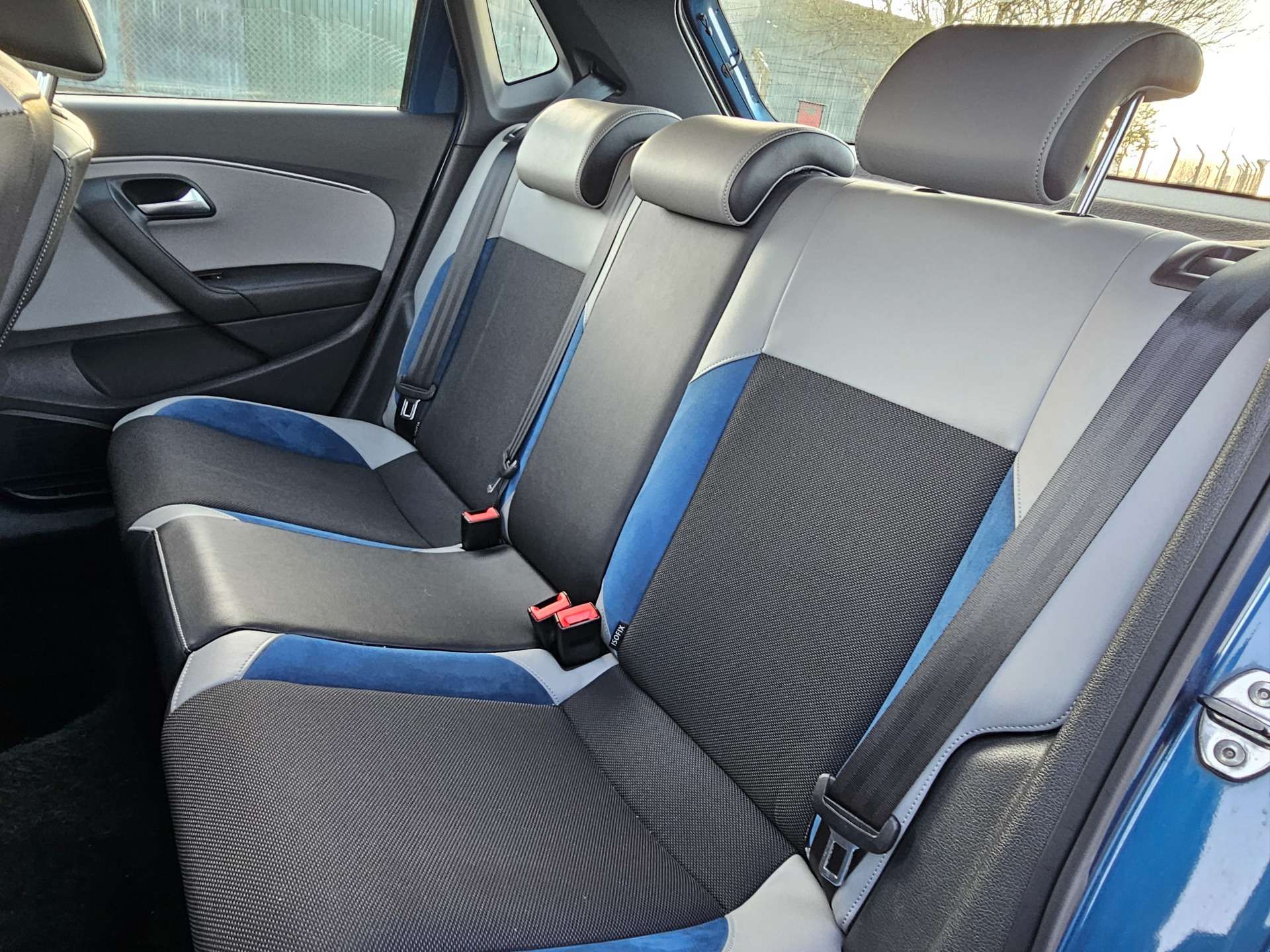 VOLKSWAGEN POLO BLUE GT #16