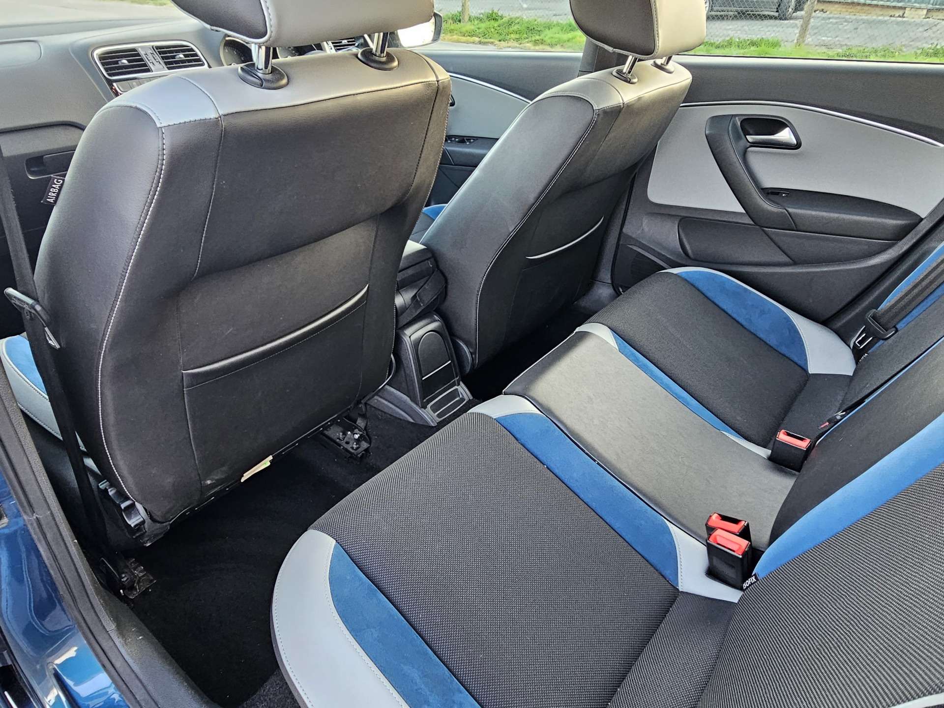 VOLKSWAGEN POLO BLUE GT #17