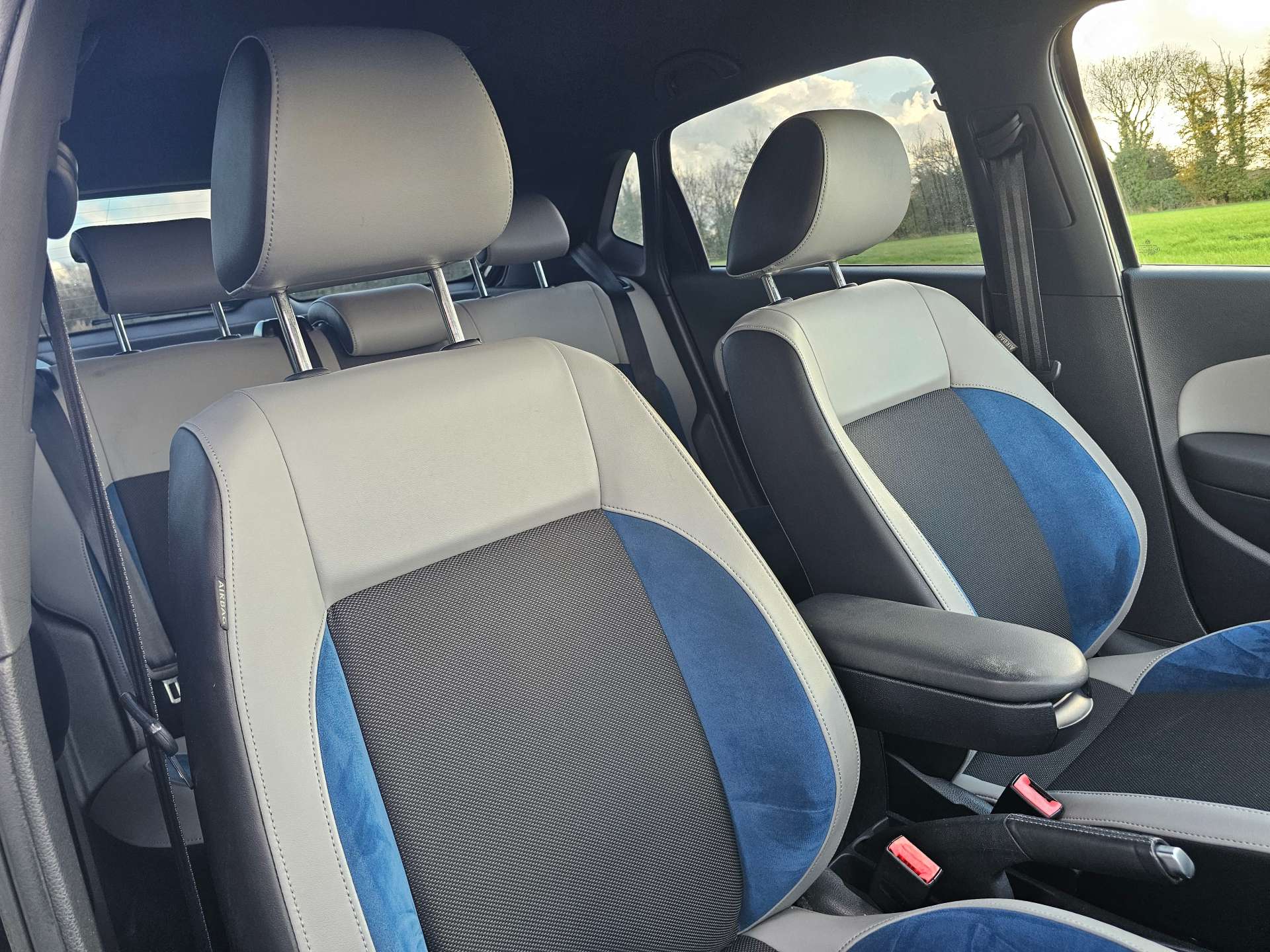 VOLKSWAGEN POLO 1.4 TSI BlueMotion Tech ACT BlueGT Hatchback 5dr Petrol DSG Euro 6 (s/s) (150 ps) #9