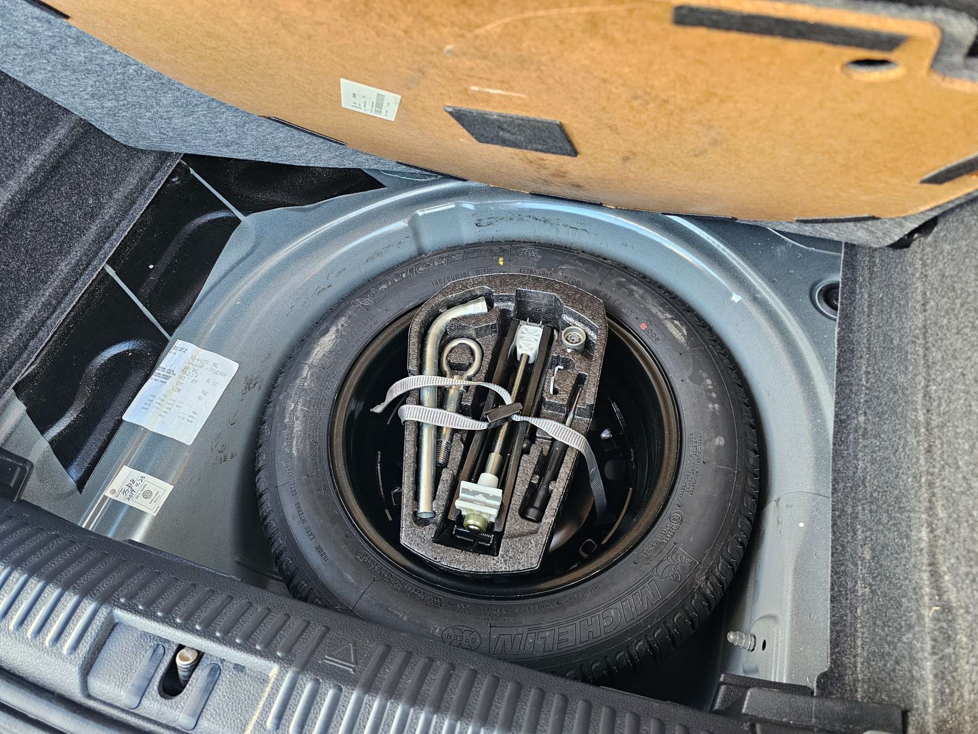 VOLKSWAGEN POLO 1.4 TSI BlueMotion Tech ACT BlueGT Hatchback 5dr Petrol DSG Euro 6 (s/s) (150 ps) #24