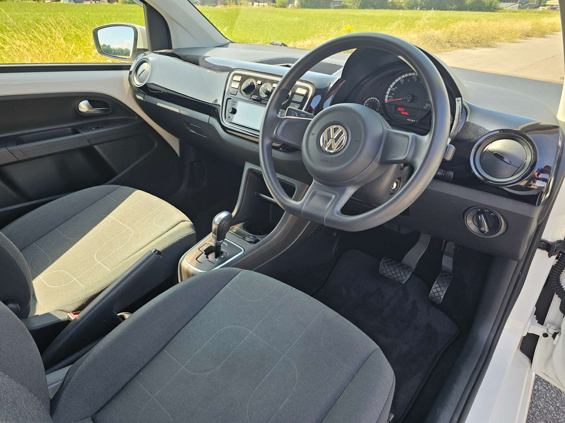 VOLKSWAGEN UP Move Up! 1.0 #8
