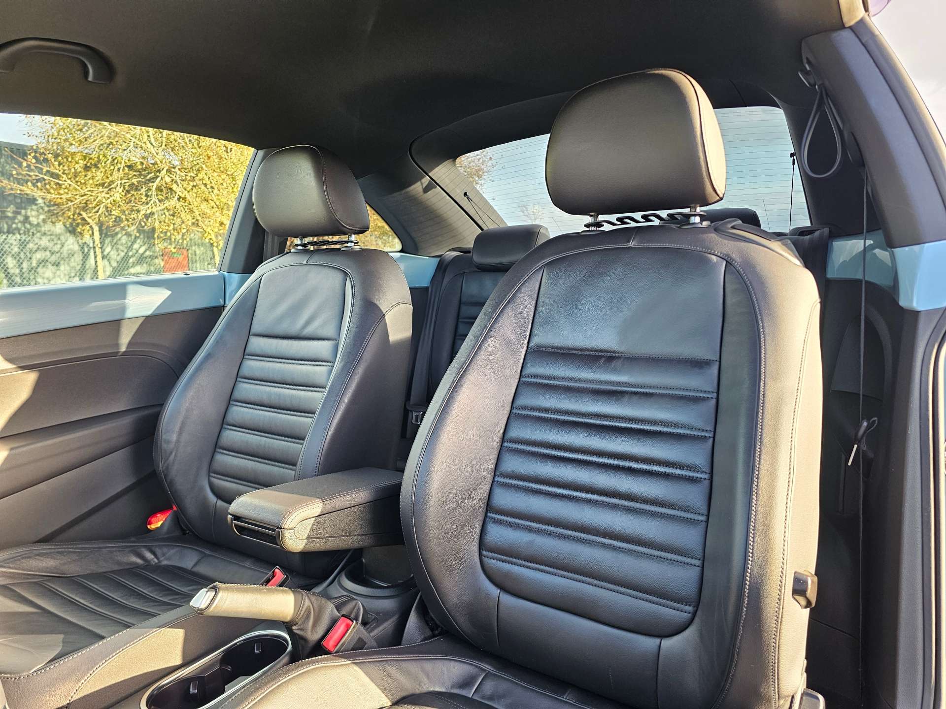 VOLKSWAGEN BEETLE 1.2 TSI Design Hatchback 3dr Petrol DSG Euro 5 (105 ps) #9