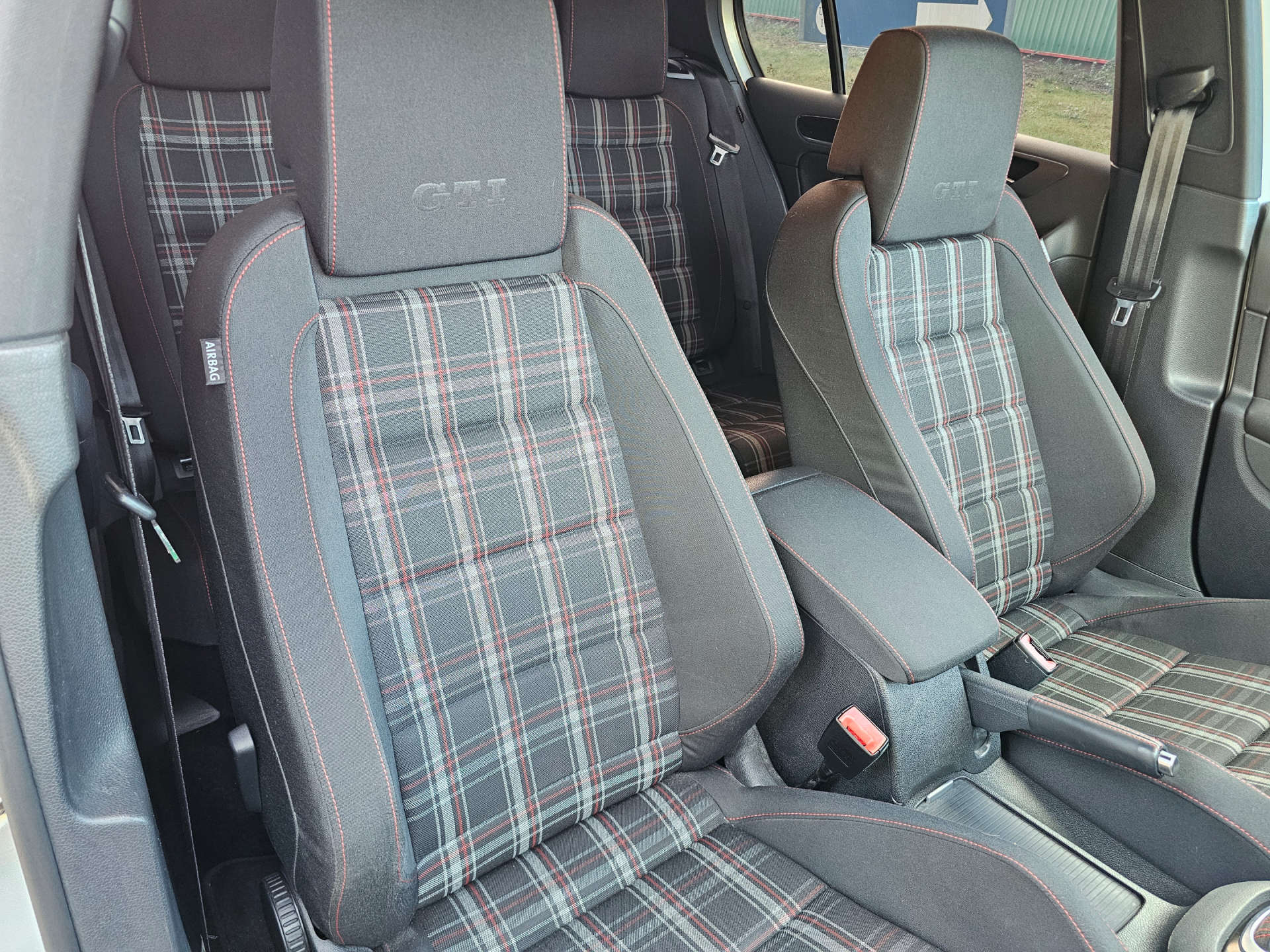 VOLKSWAGEN GOLF 2.0 TSI GTI DSG Euro 5 5dr #9