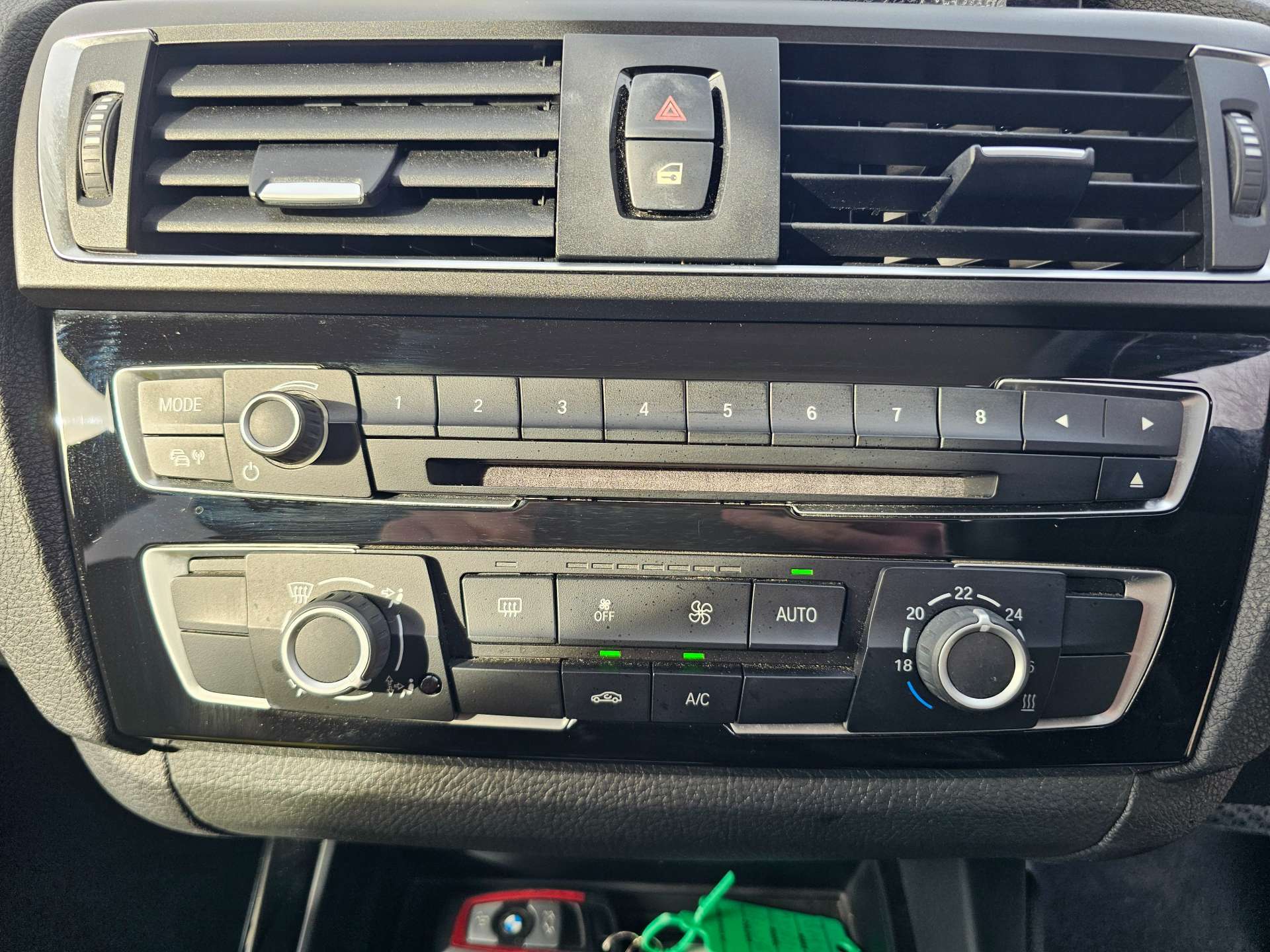 BMW 1 SERIES 1.5 118i Sport Auto Euro 6 (s/s) 5dr #15