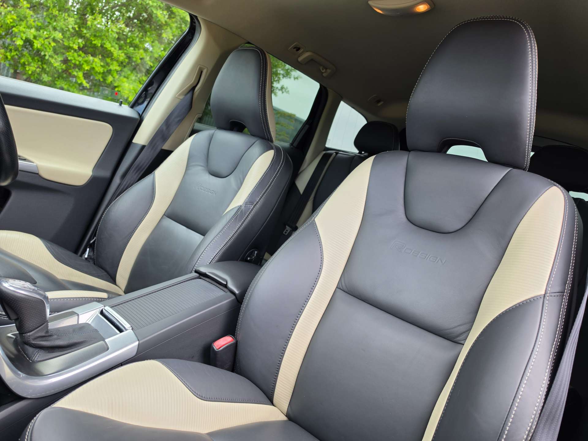 VOLVO XC60 2.0 T5 R-Design Premium Powershift Euro 5 5dr #10