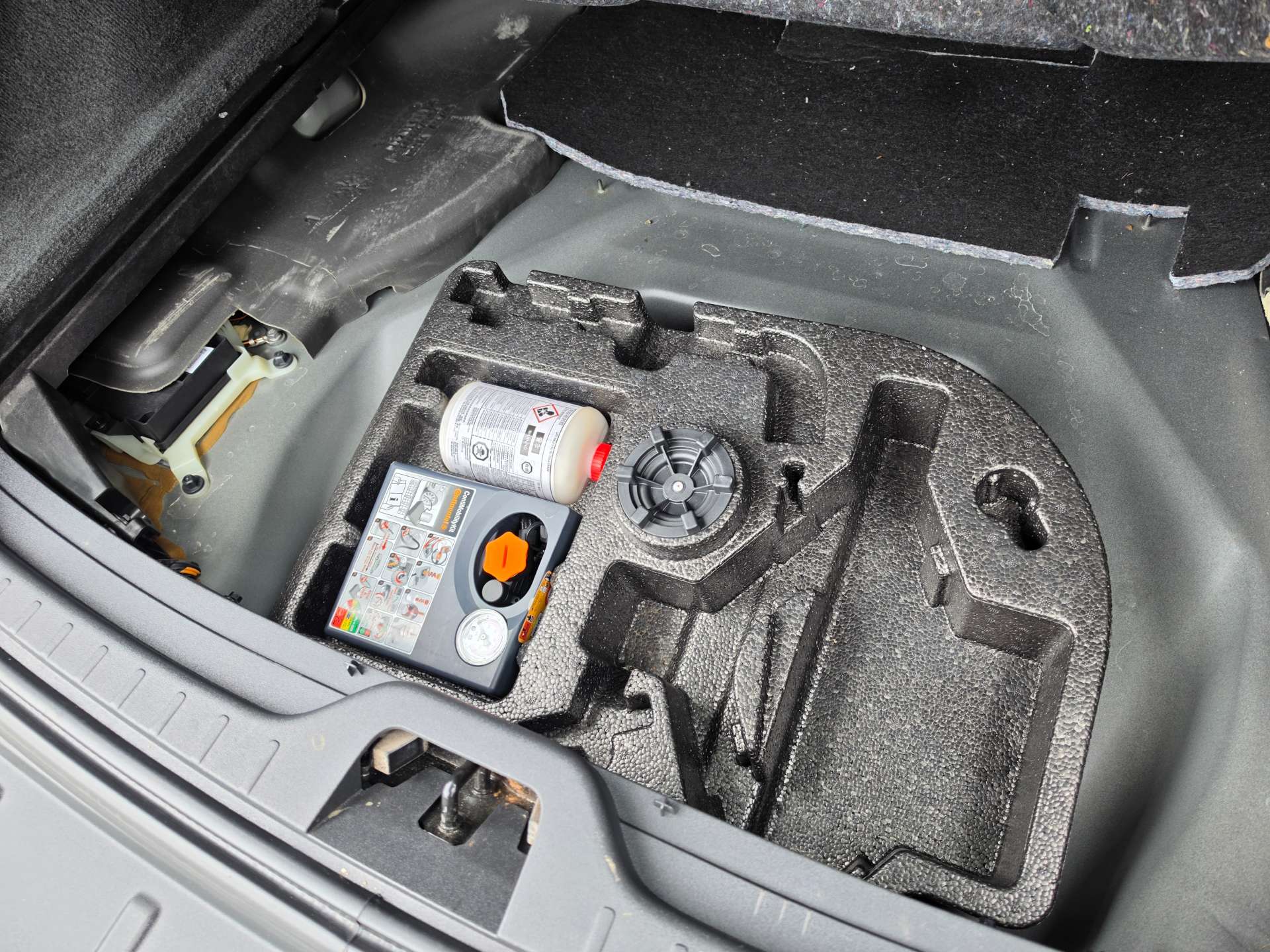VOLVO XC60 2.0 T5 R-Design Premium Powershift Euro 5 5dr #28