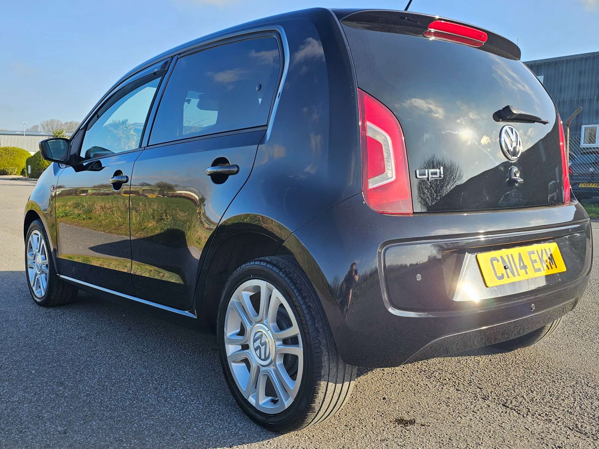 VOLKSWAGEN UP ORANGE UP! #6