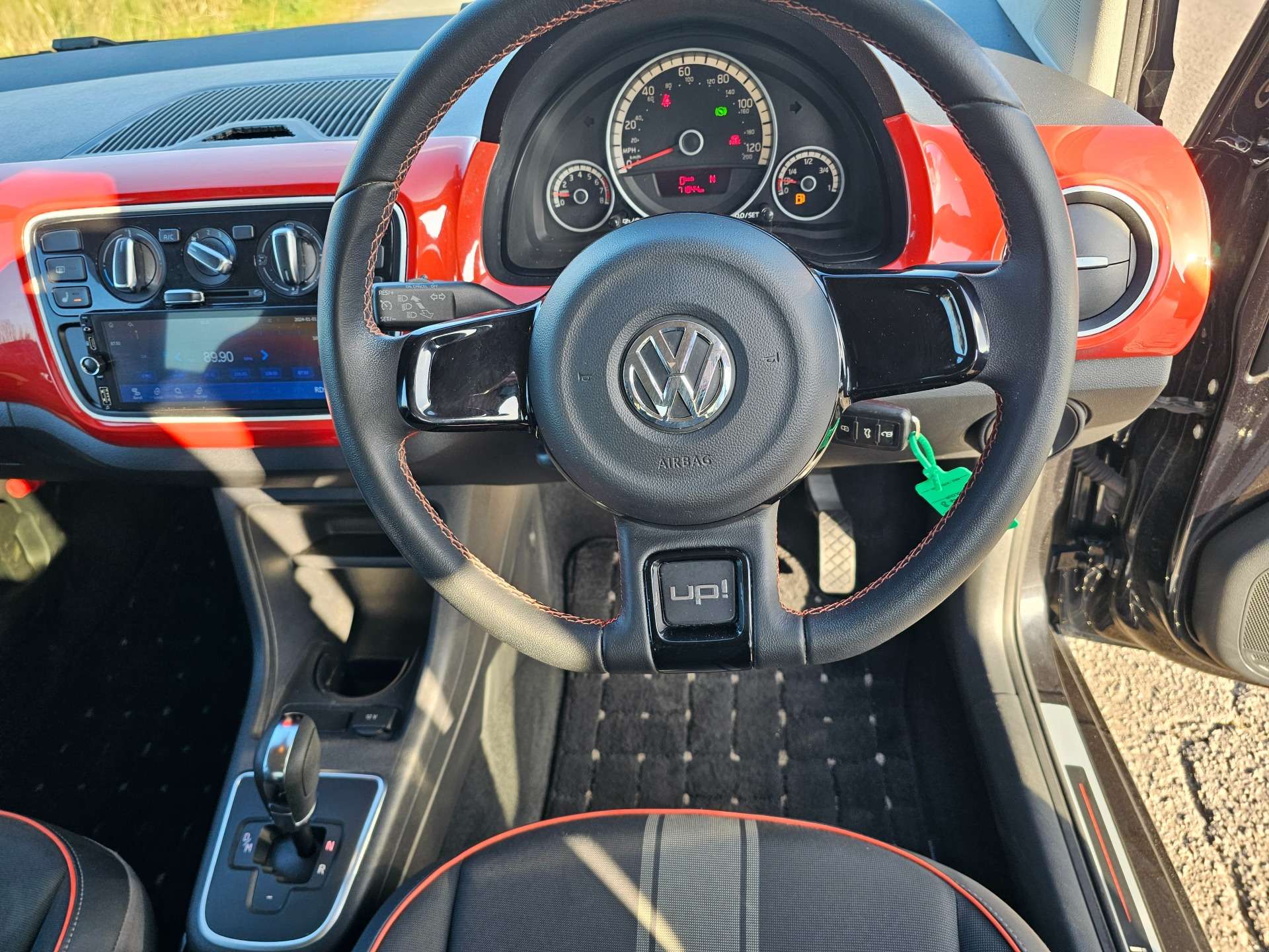VOLKSWAGEN UP ORANGE UP! #9