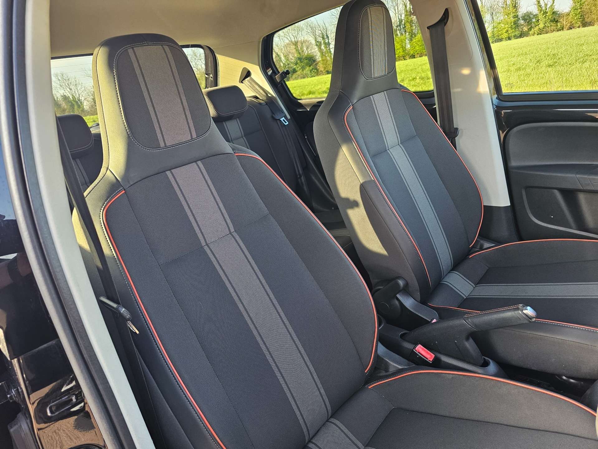 VOLKSWAGEN UP ORANGE UP! #10