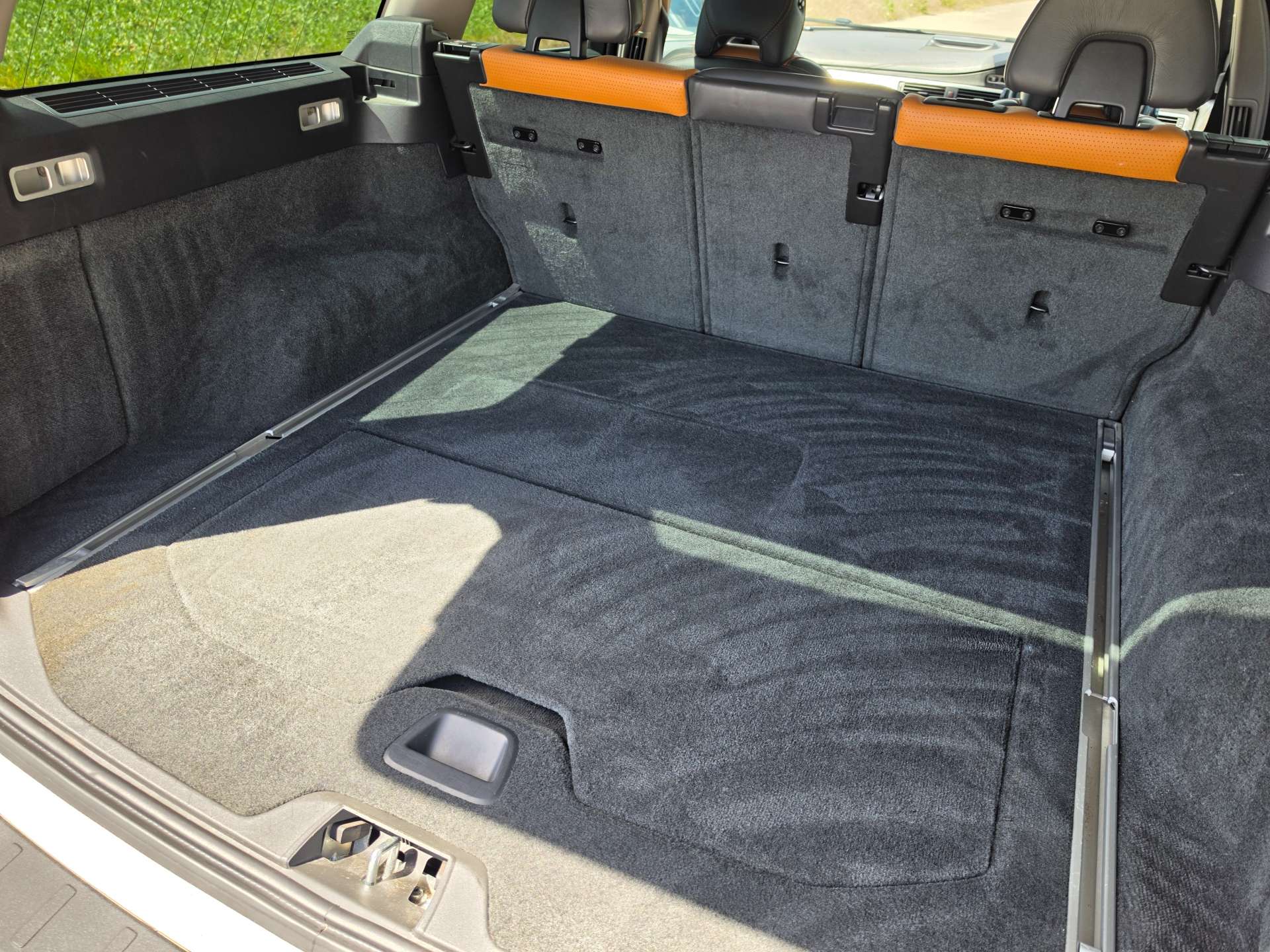 VOLVO V70 2.5T SE Lux Geartronic Euro 5 5dr #22