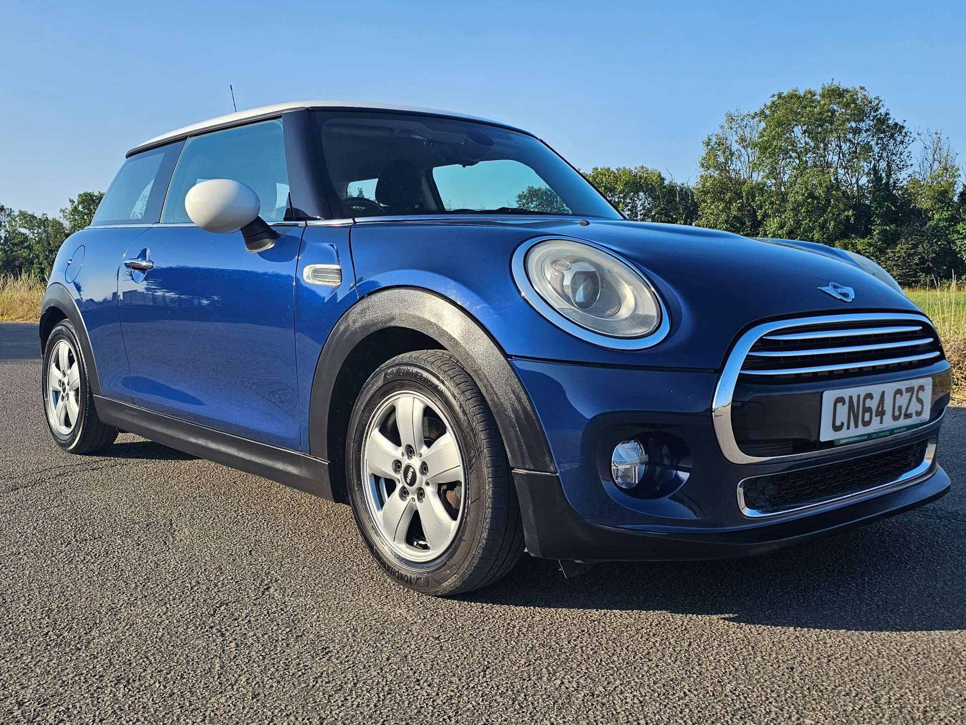 MINI HATCH 1.5 Cooper Auto Euro 6 (s/s) 3dr #2