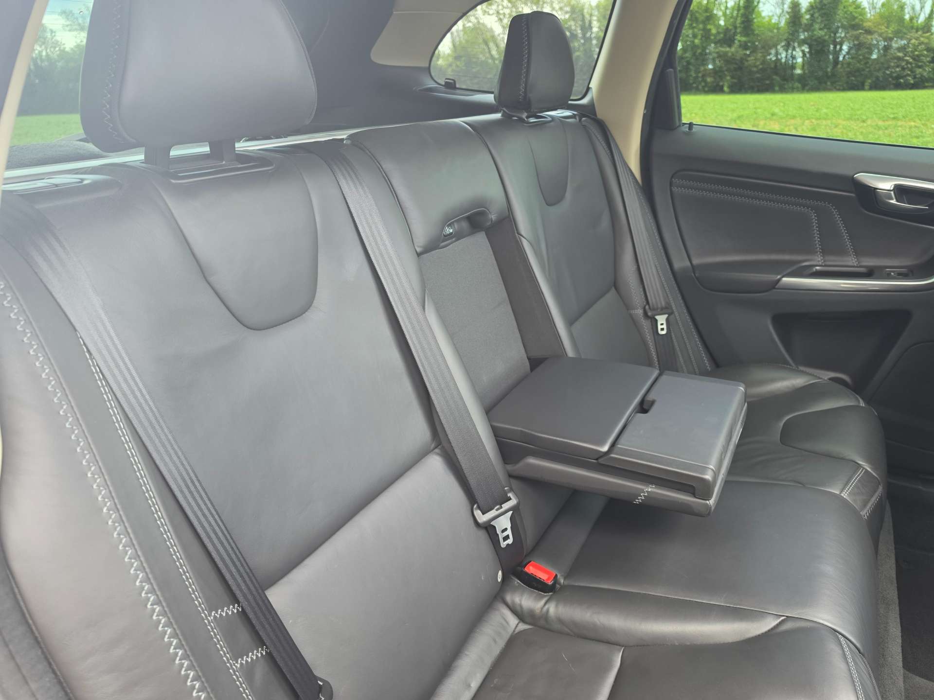 VOLVO XC60 2.0 T5 Ocean Race Powershift Euro 5 5dr #13