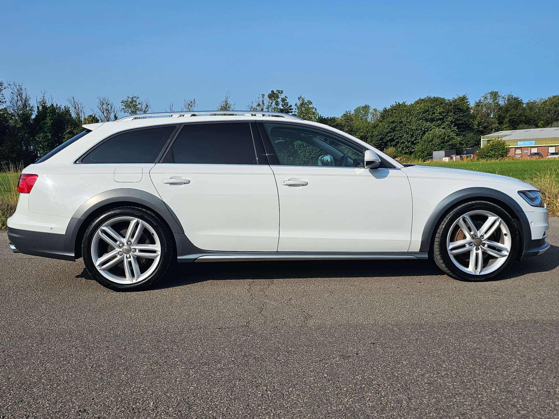 AUDI A6 ALLROAD QUATTRO 3.0 TFSI V6 Estate 5dr Petrol S Tronic Quattro #3