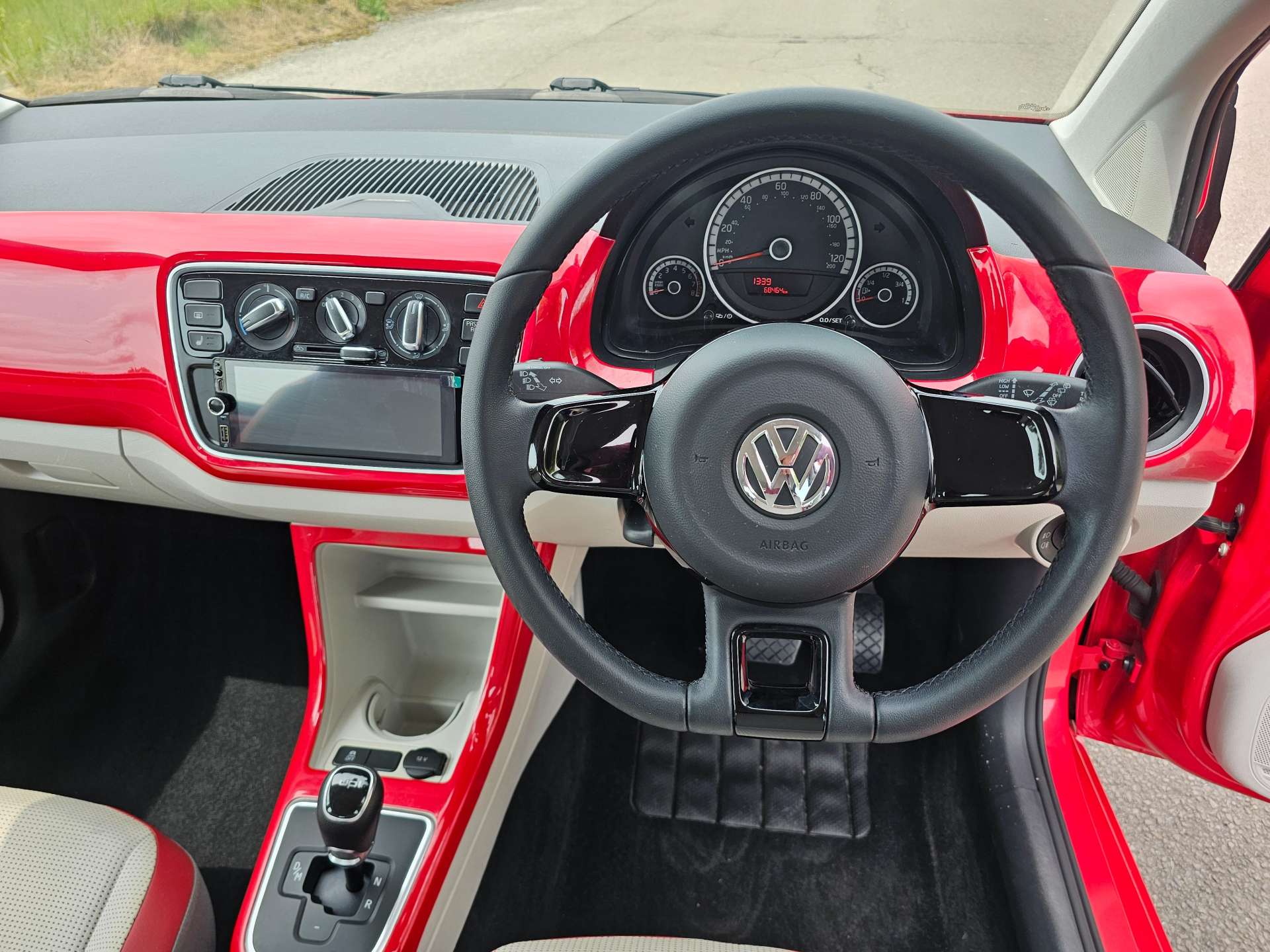 VOLKSWAGEN UP HIGH UP! #12