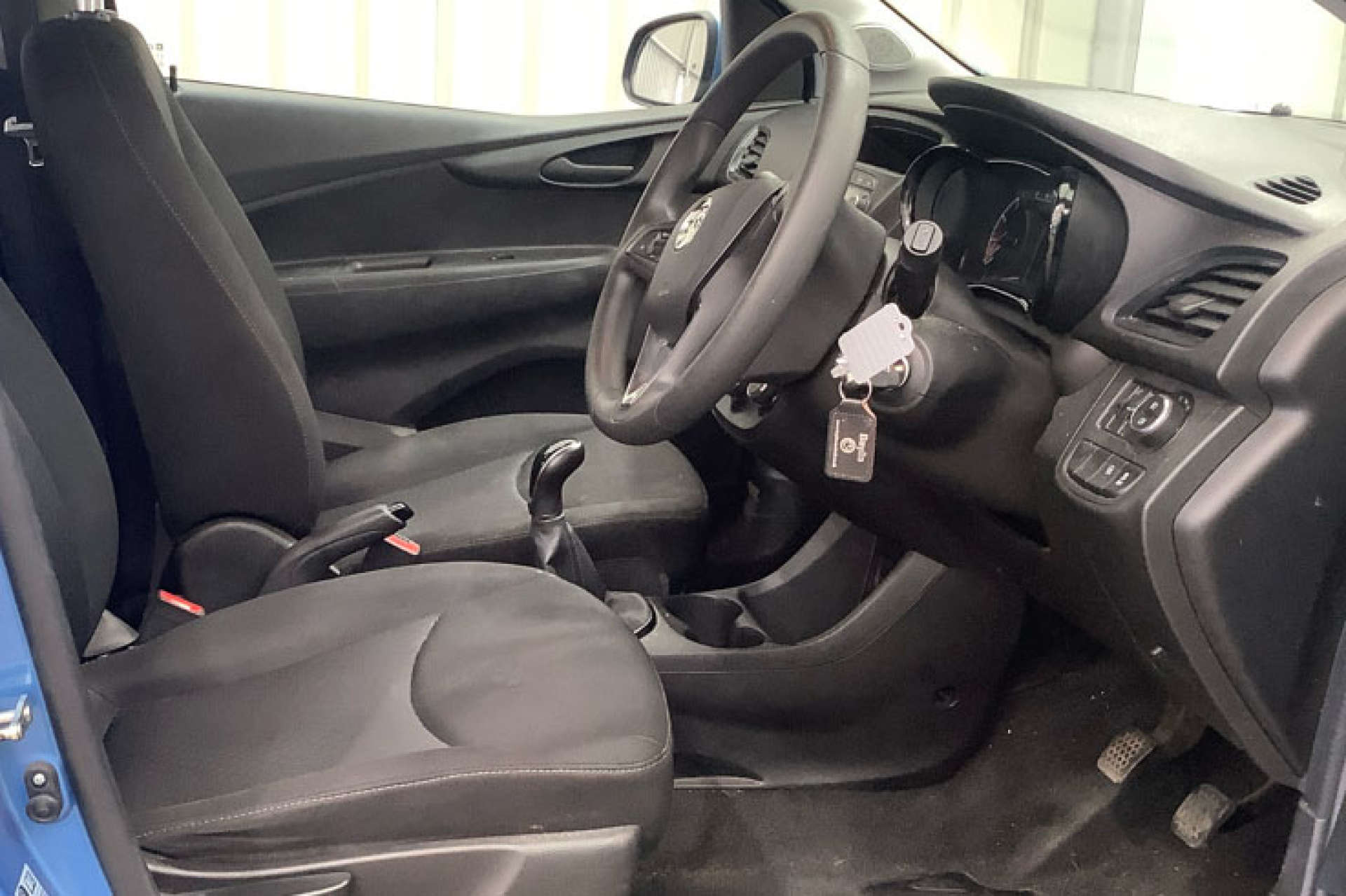 VAUXHALL VIVA 1.0 Viva SE AC 5dr #2