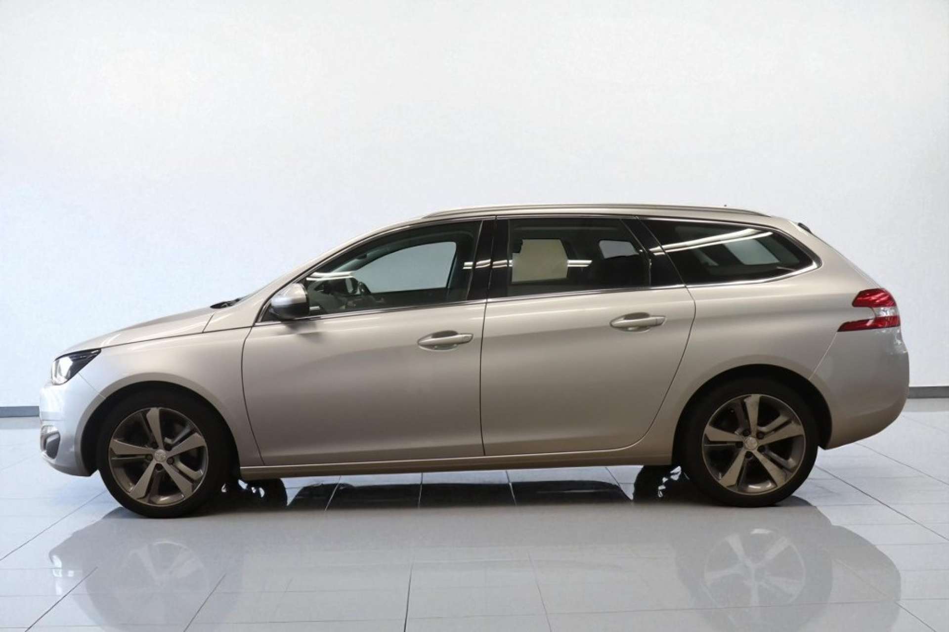 PEUGEOT 308 2.0 308 Allure HDi Blue S/S 5dr #11