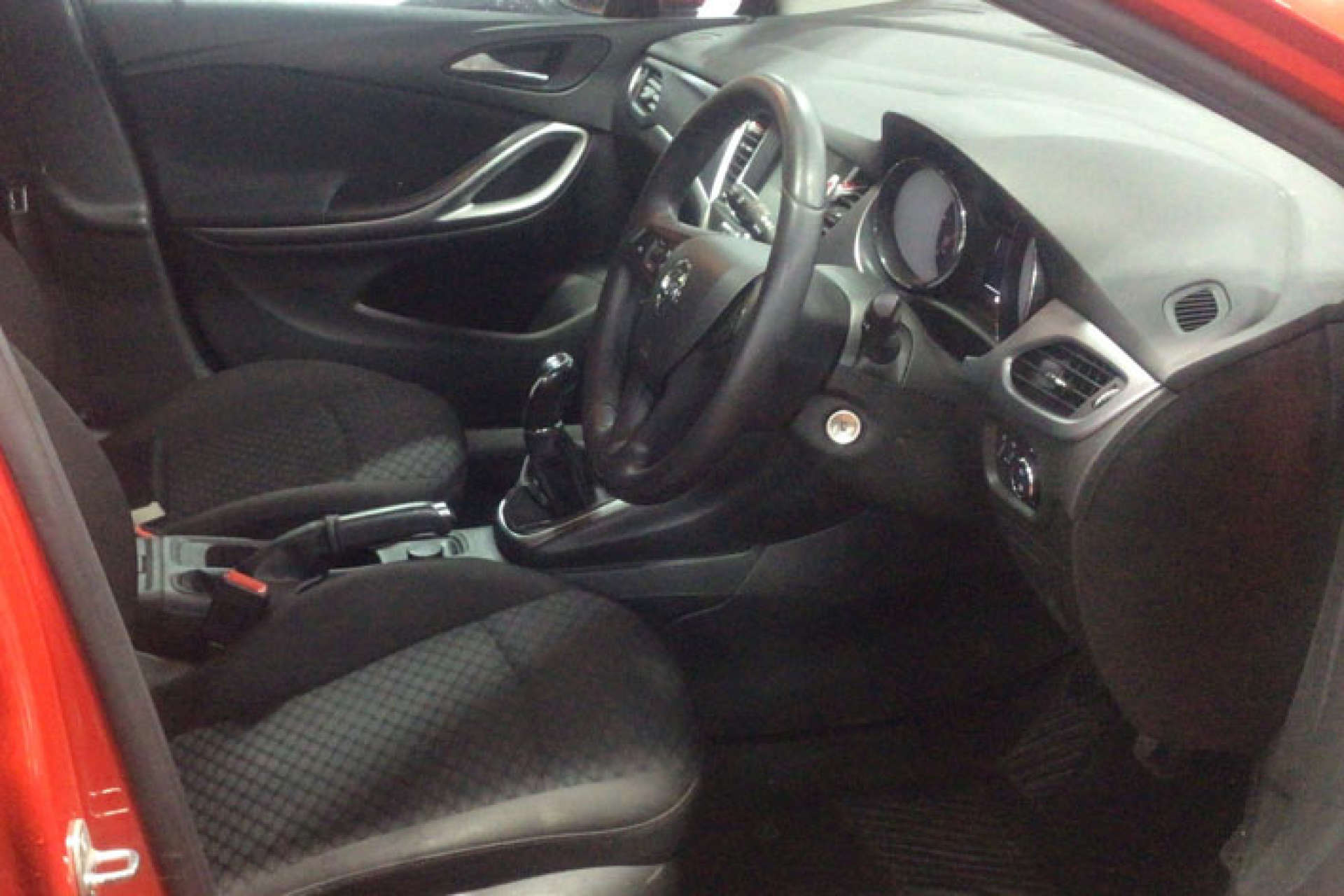 VAUXHALL ASTRA 1.0 Astra Design Ecotec S/S 5dr #2