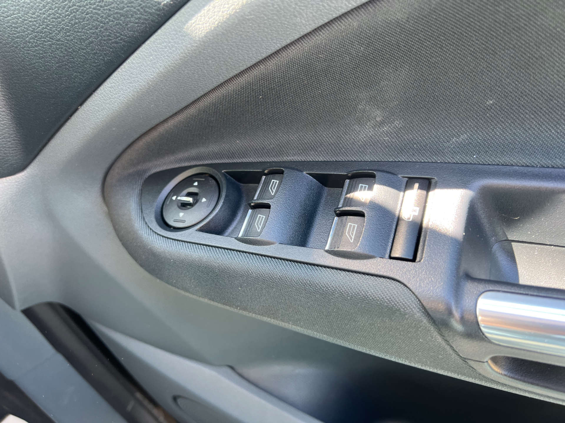 FORD C-MAX 1.0 C-Max Titanium T 5dr #28