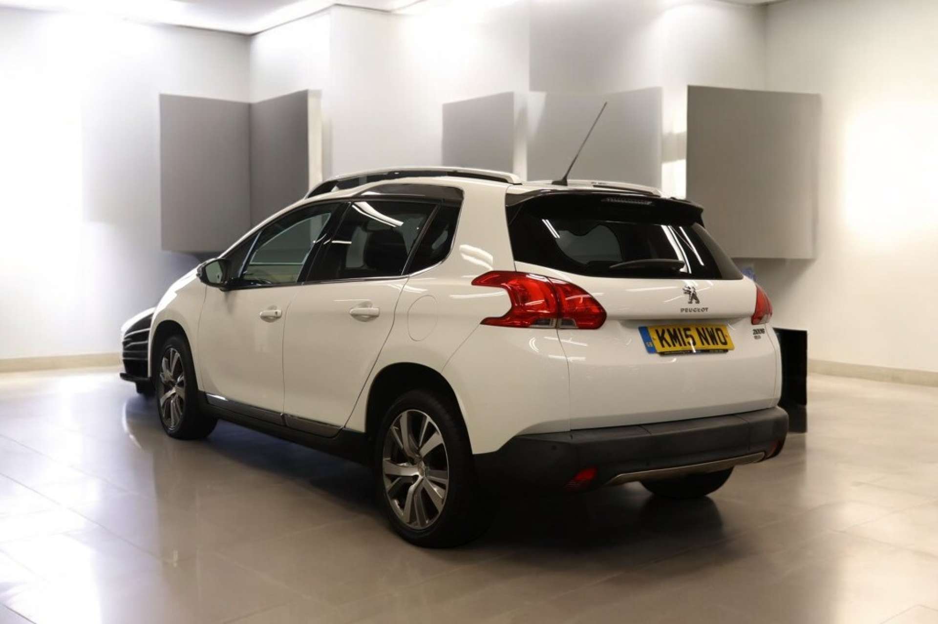 PEUGEOT 2008 1.6 2008 Feline Calima e-HDi 5dr #5