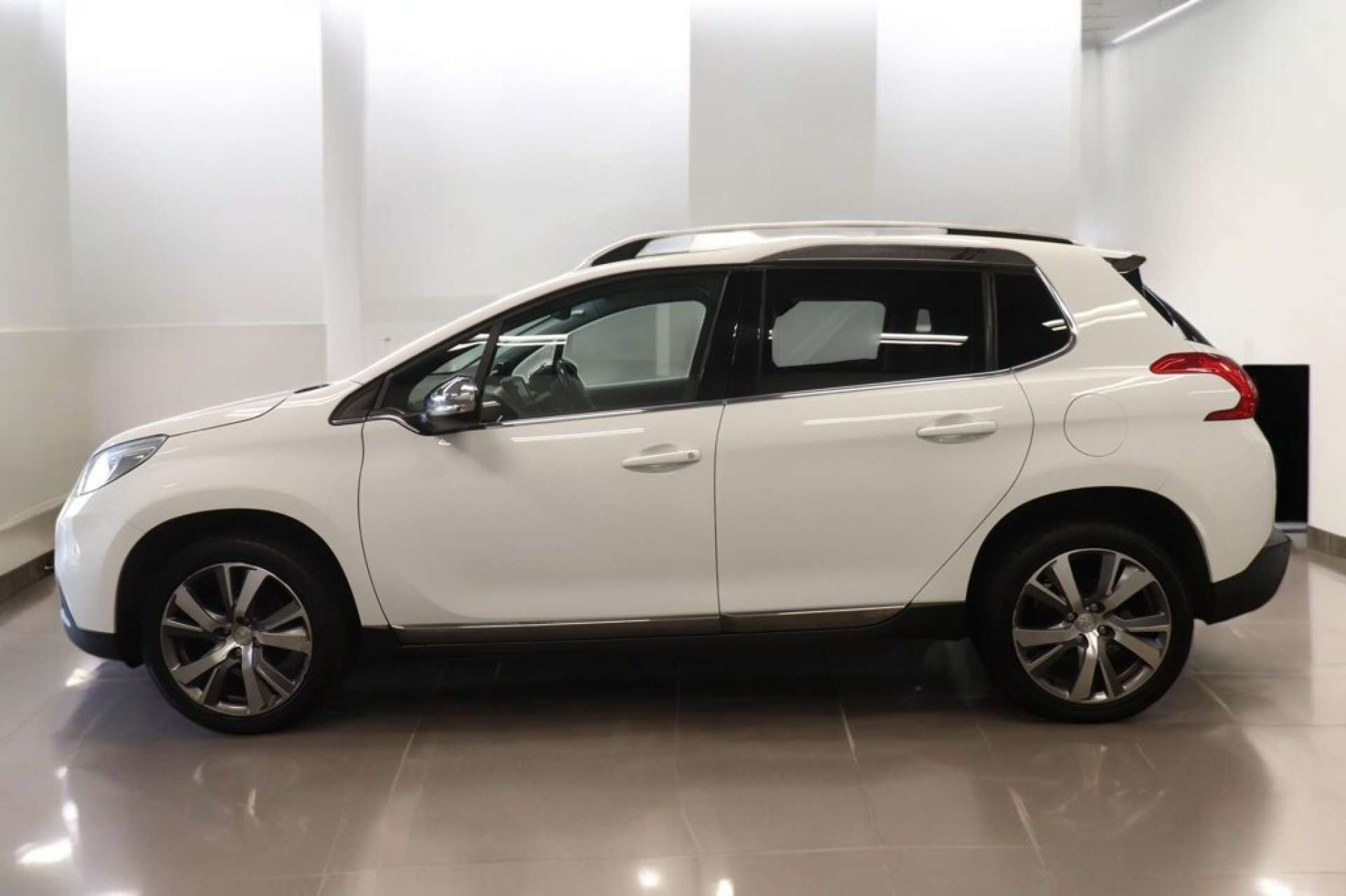 PEUGEOT 2008 1.6 2008 Feline Calima e-HDi 5dr #8