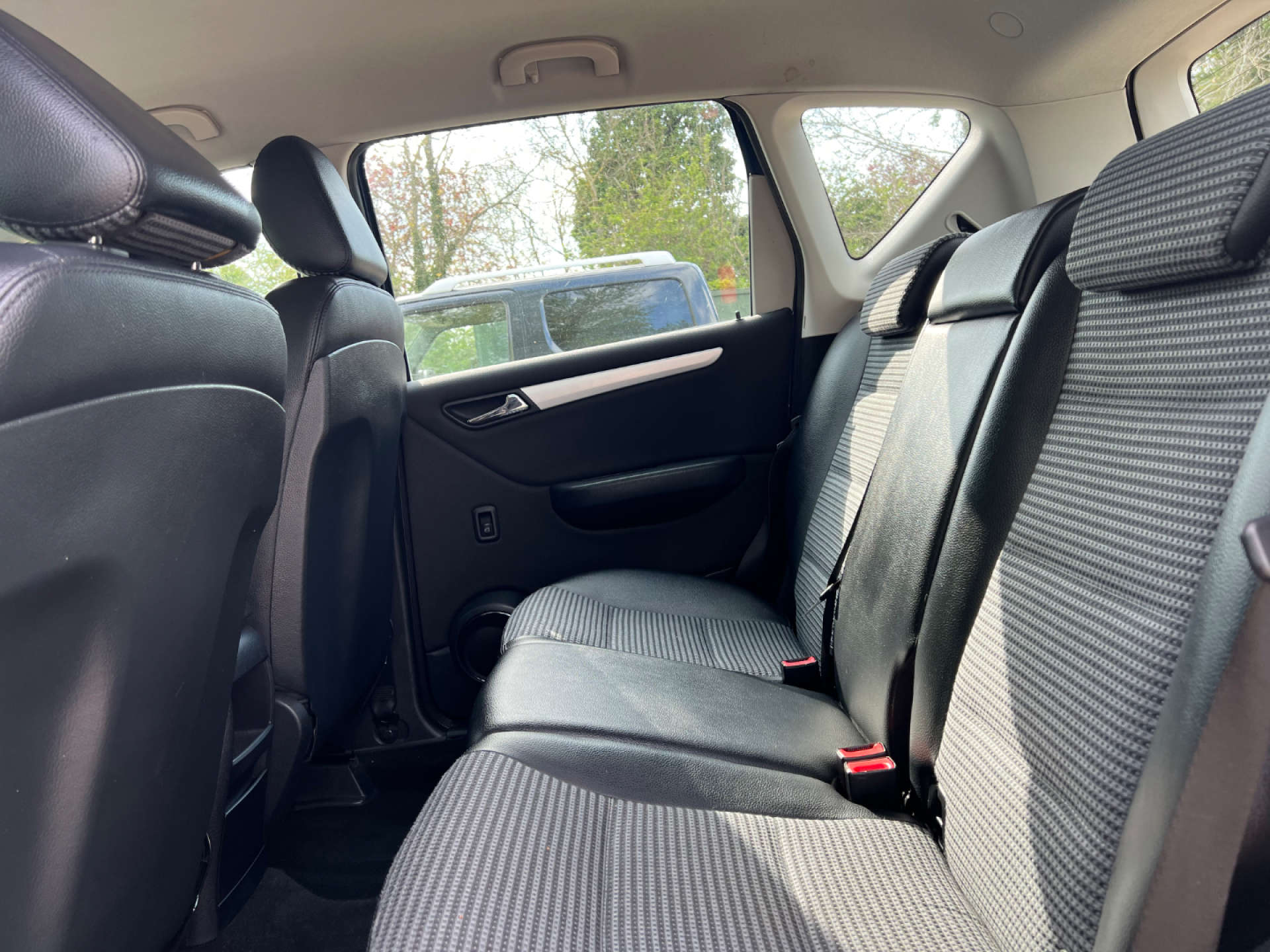MERCEDES A-CLASS 2.0 A200 CDI AvantGarde SE 5dr #13