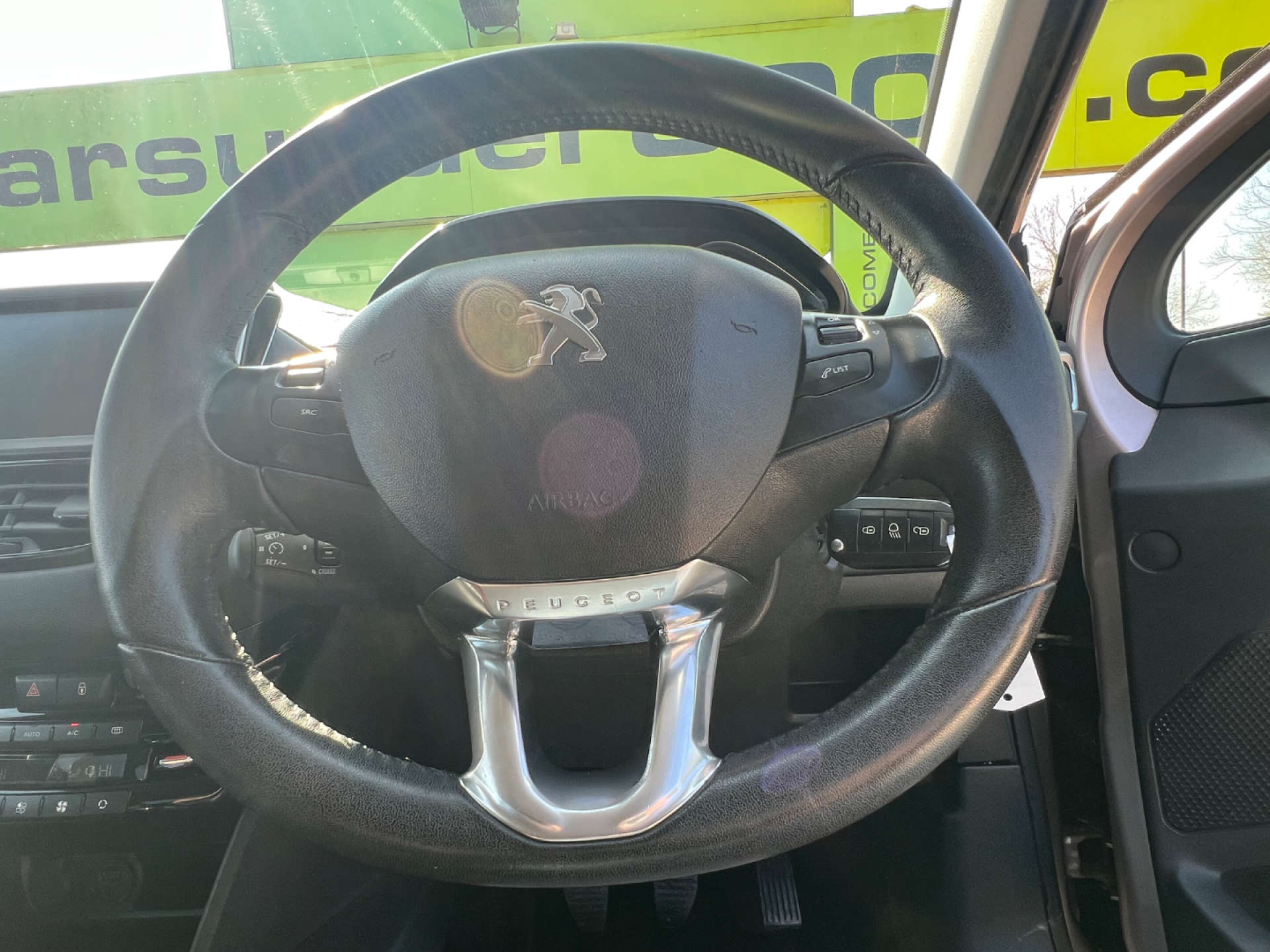 PEUGEOT 208 1.2 208 Allure 5dr #22