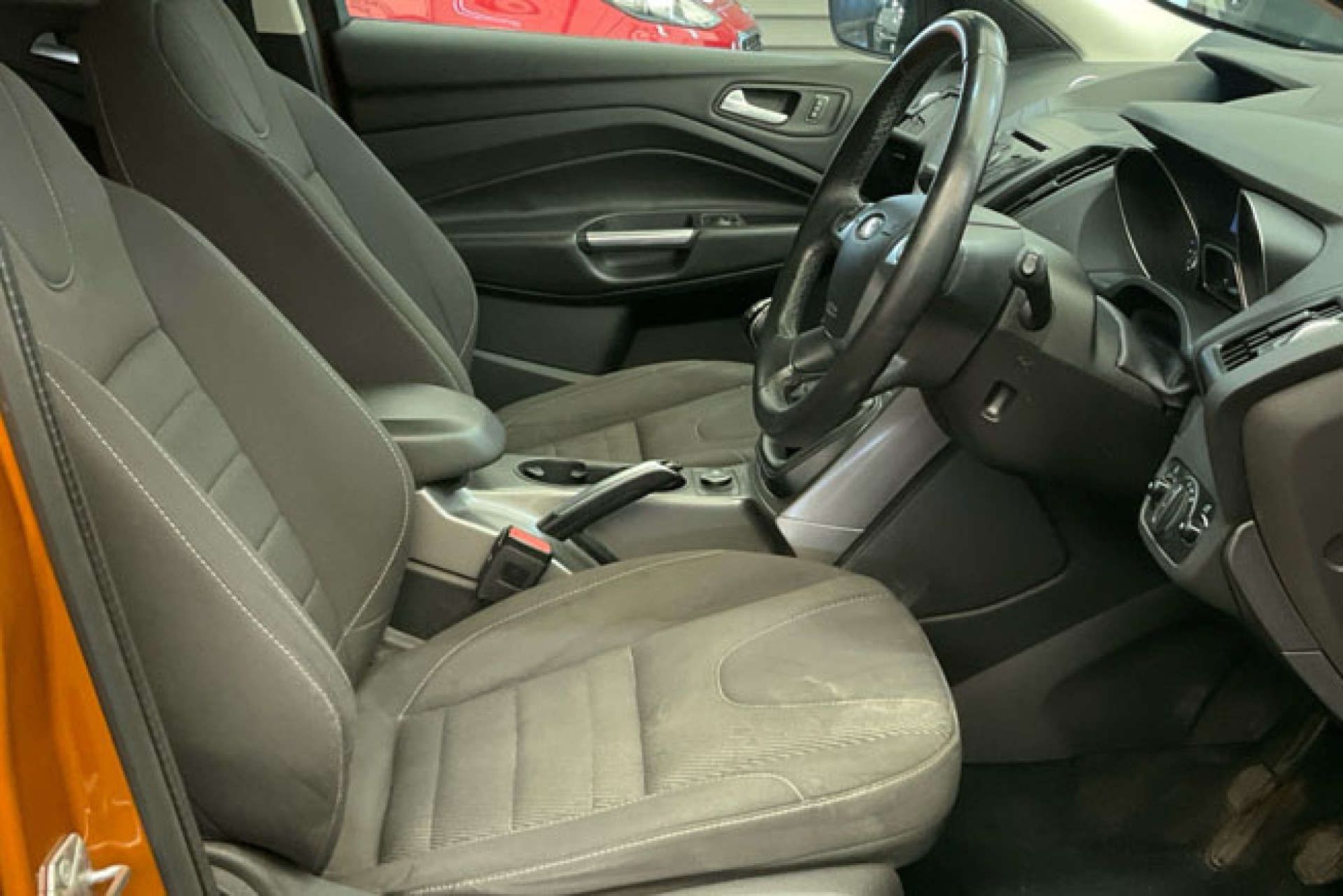 FORD KUGA 2.0 Kuga Zetec TDCI 5dr #2
