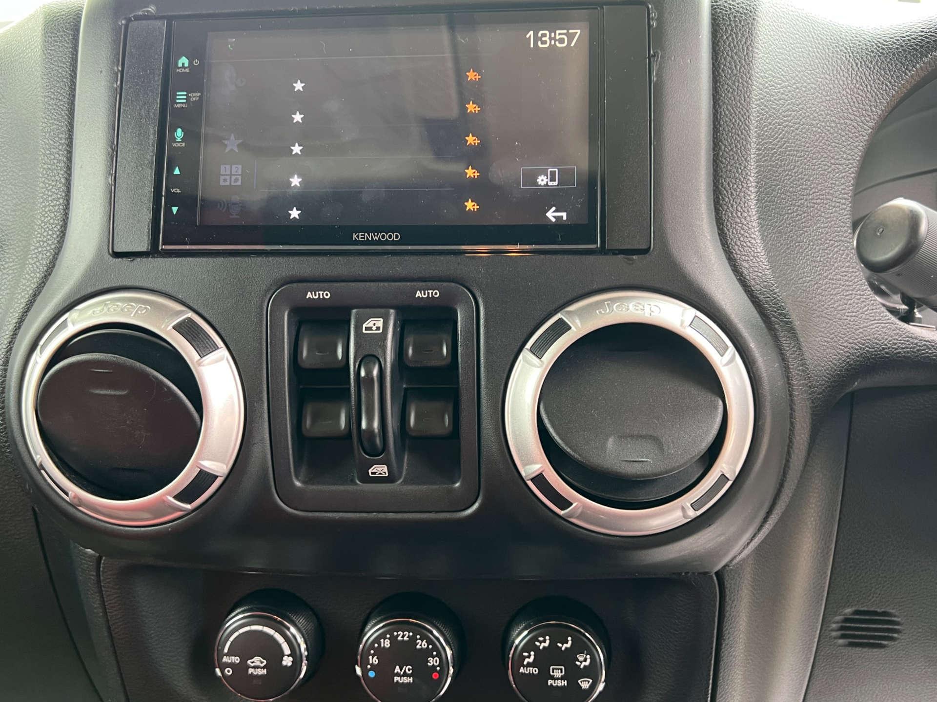 JEEP WRANGLER 2.8 Wrangler Sahara Unlimited CRD 197 Auto 4WD 4dr #19