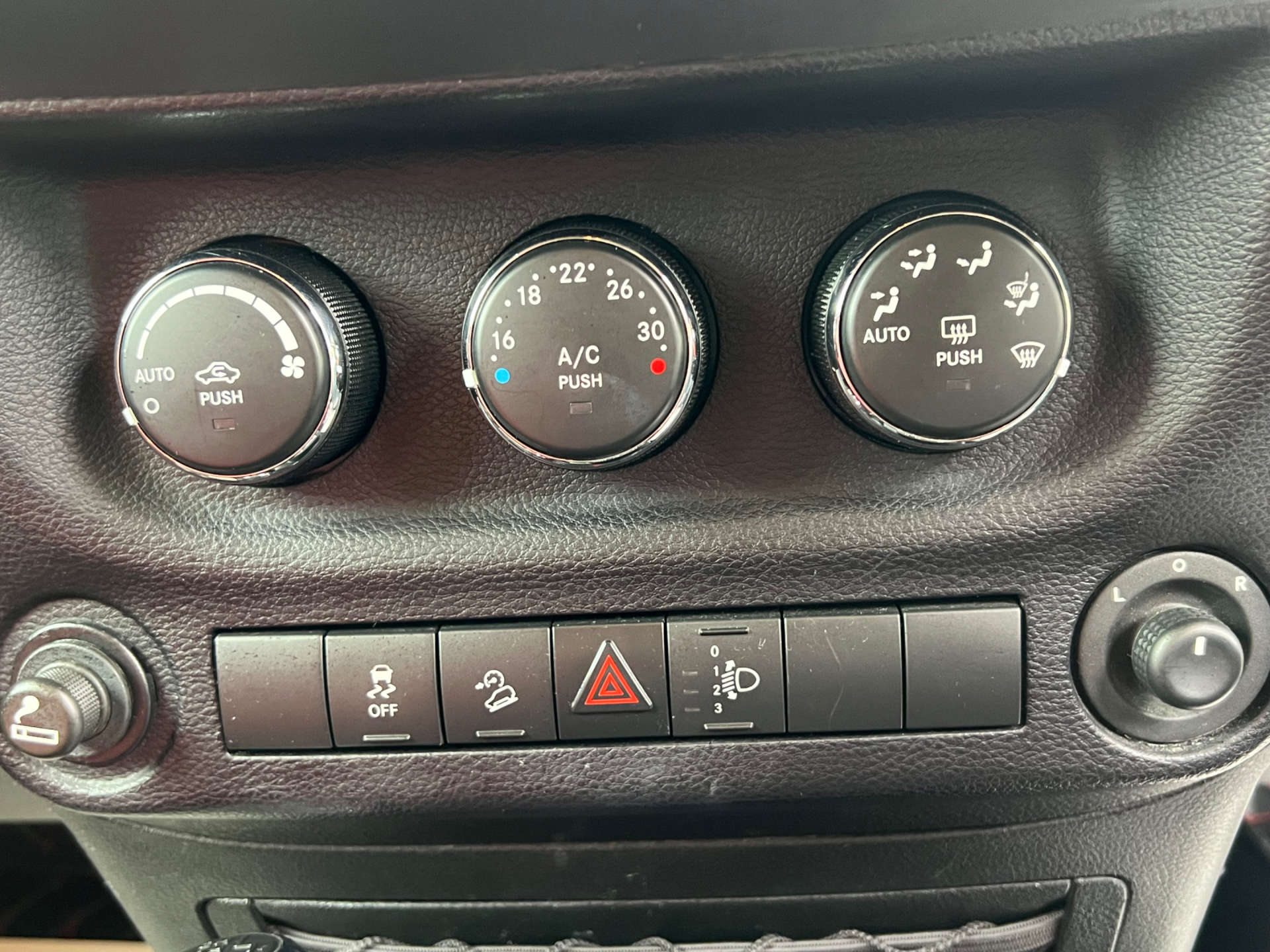 JEEP WRANGLER 2.8 Wrangler Sahara Unlimited CRD 197 Auto 4WD 4dr #20