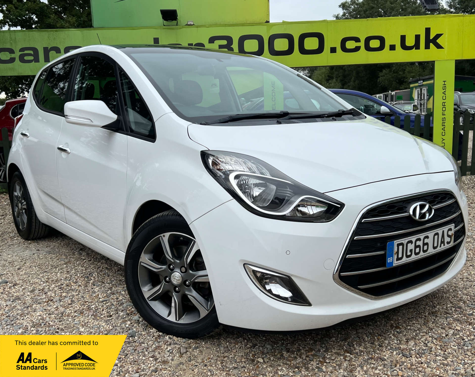 HYUNDAI IX20 1.6 ix20 Premium CRDi Blue Drive 5dr