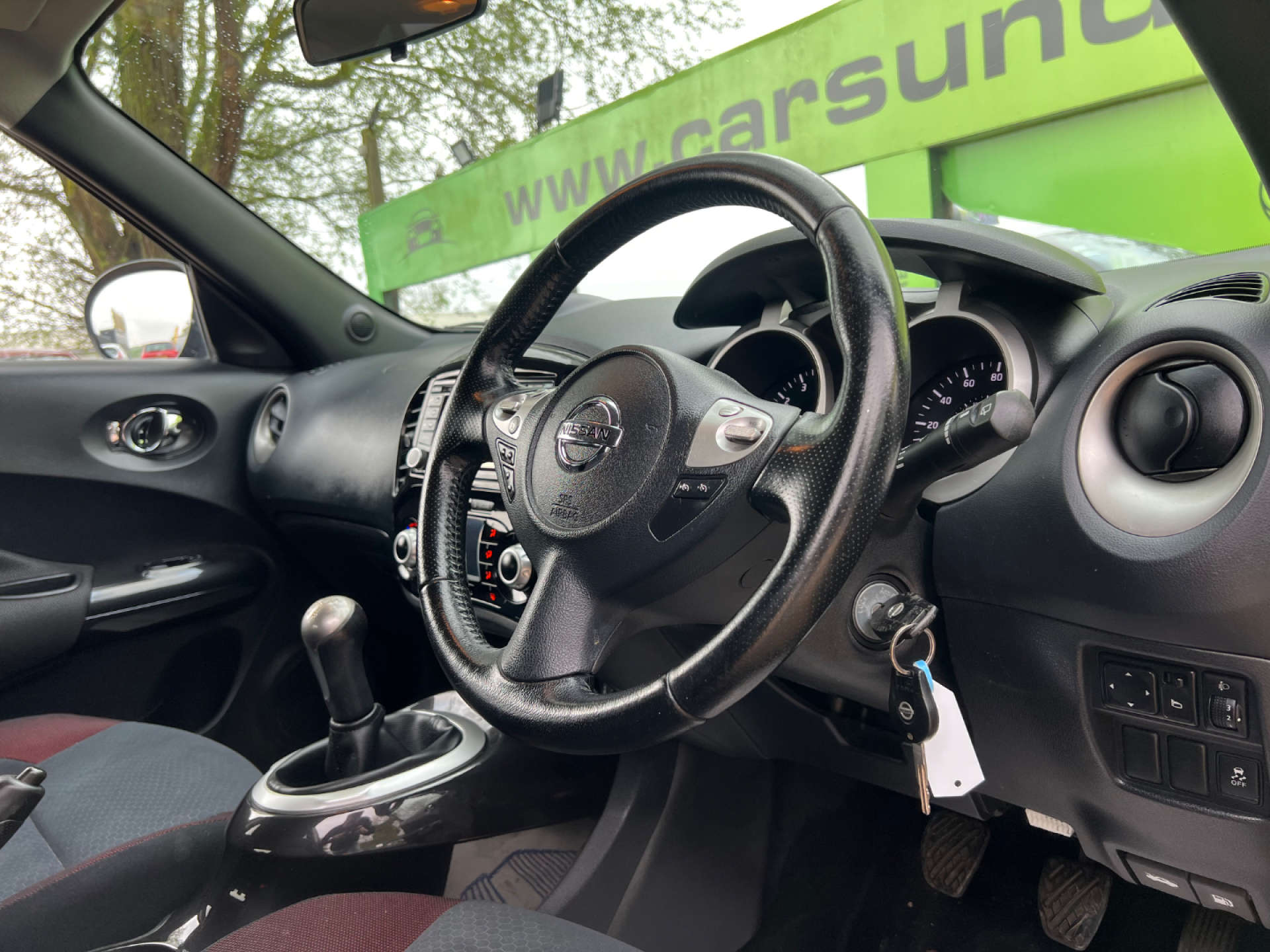 NISSAN JUKE 1.6 Juke N-Tec 5dr #1