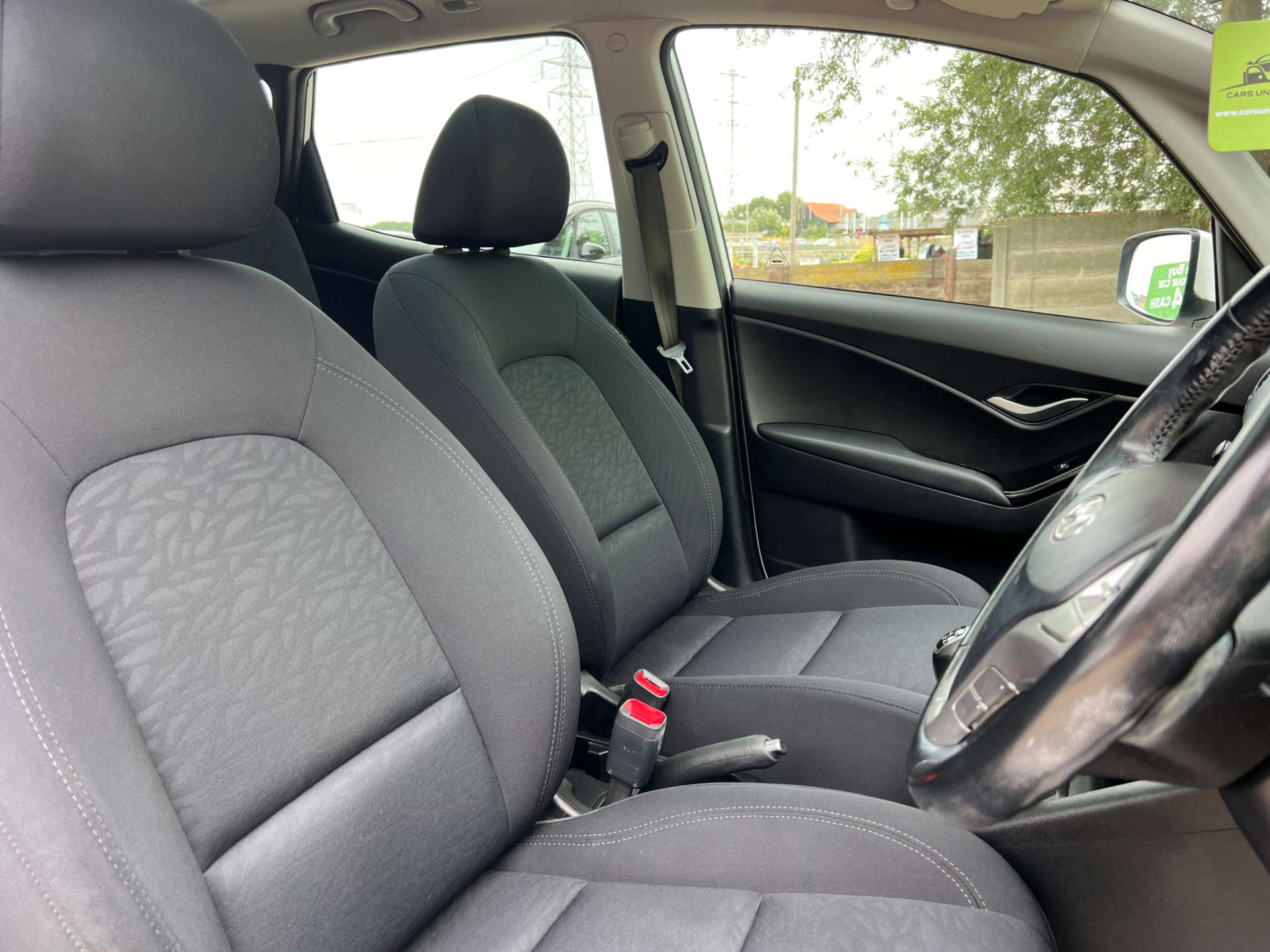 HYUNDAI IX20 1.6 ix20 Premium CRDi Blue Drive 5dr #10