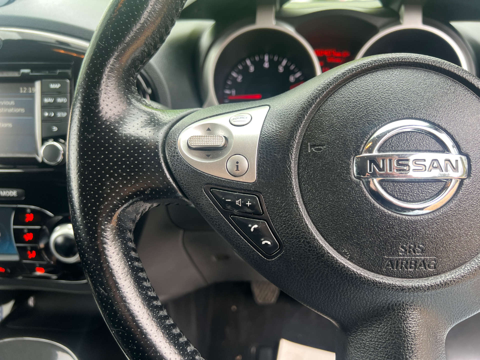 NISSAN JUKE 1.6 Juke N-Tec 5dr #25